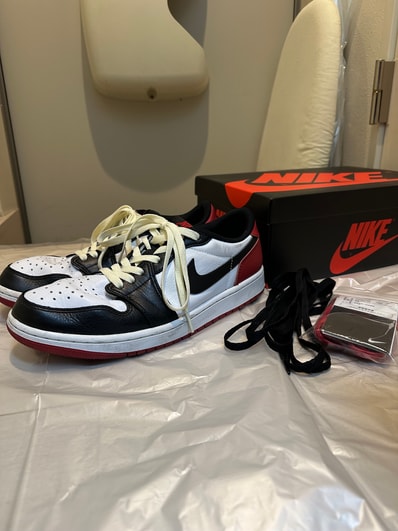 Nike Air Jordan 1 Retro Low OG "Black Toe"