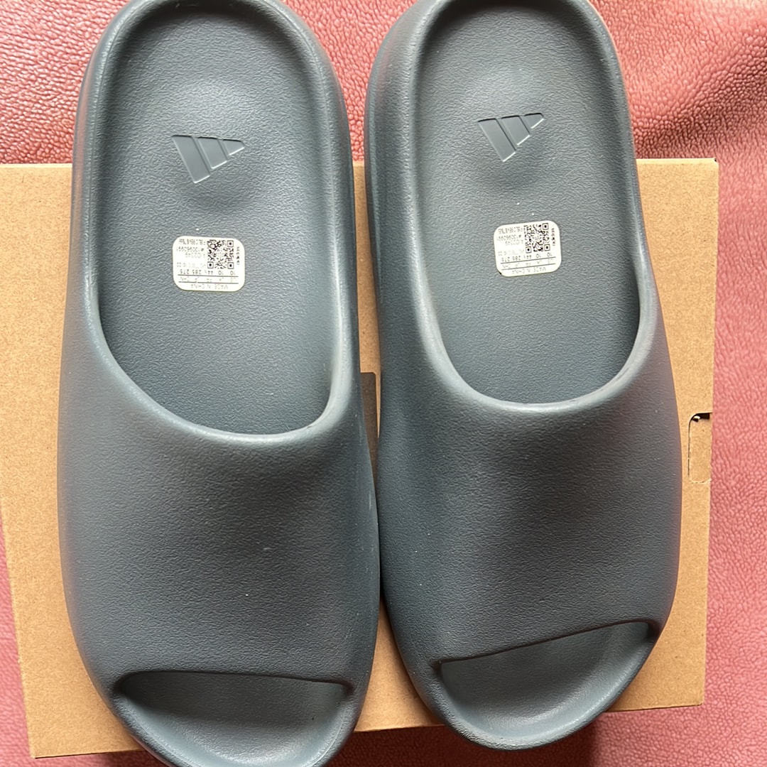 adidas YEEZY Slide "Slate Marine"