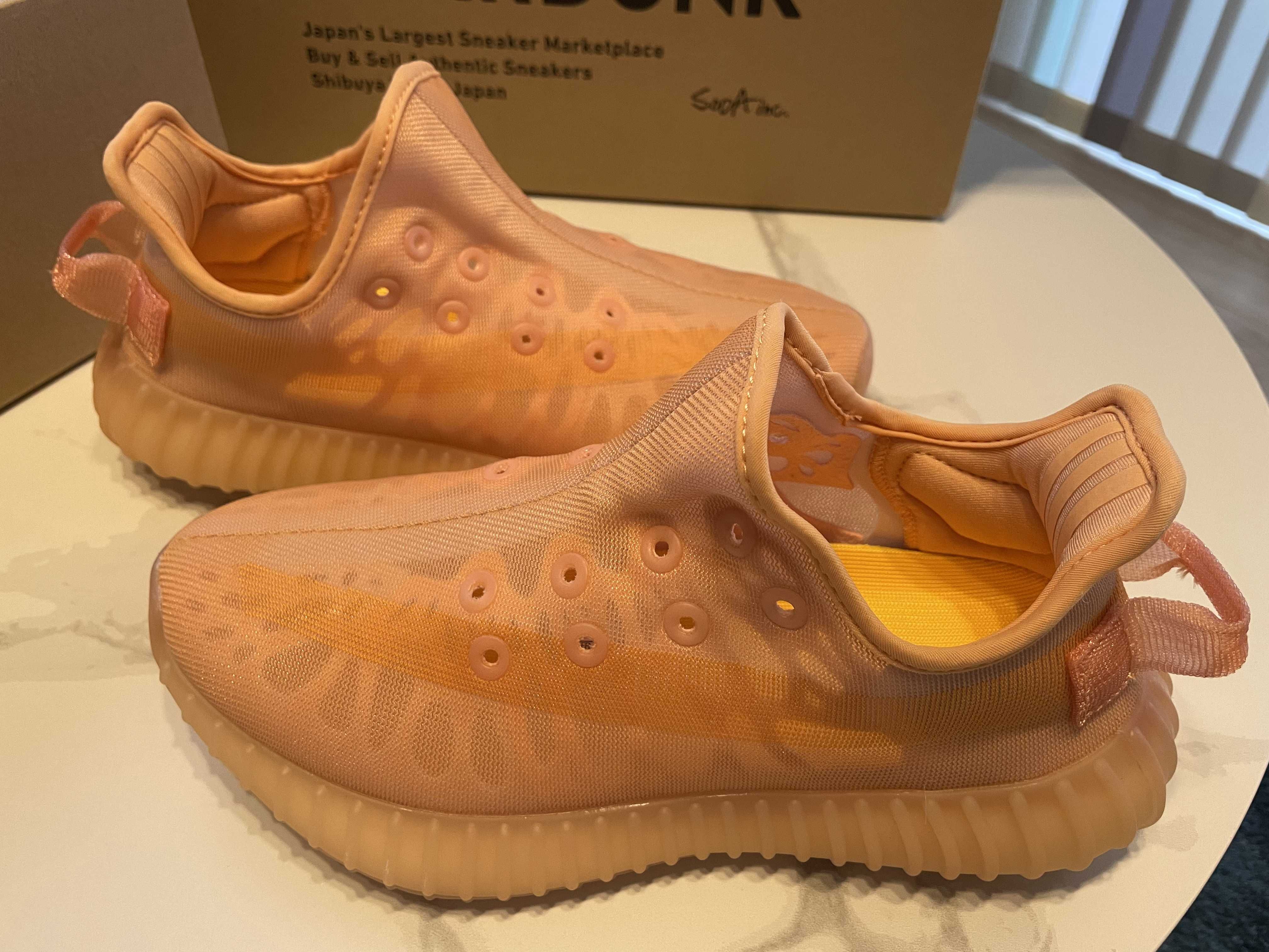 adidas YEEZY Boost 350 V2 "Mono Clay"