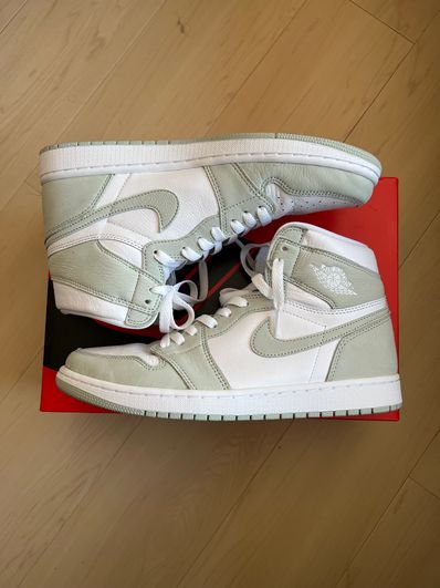Nike Women's Air Jordan 1 High OG "Seafoam"