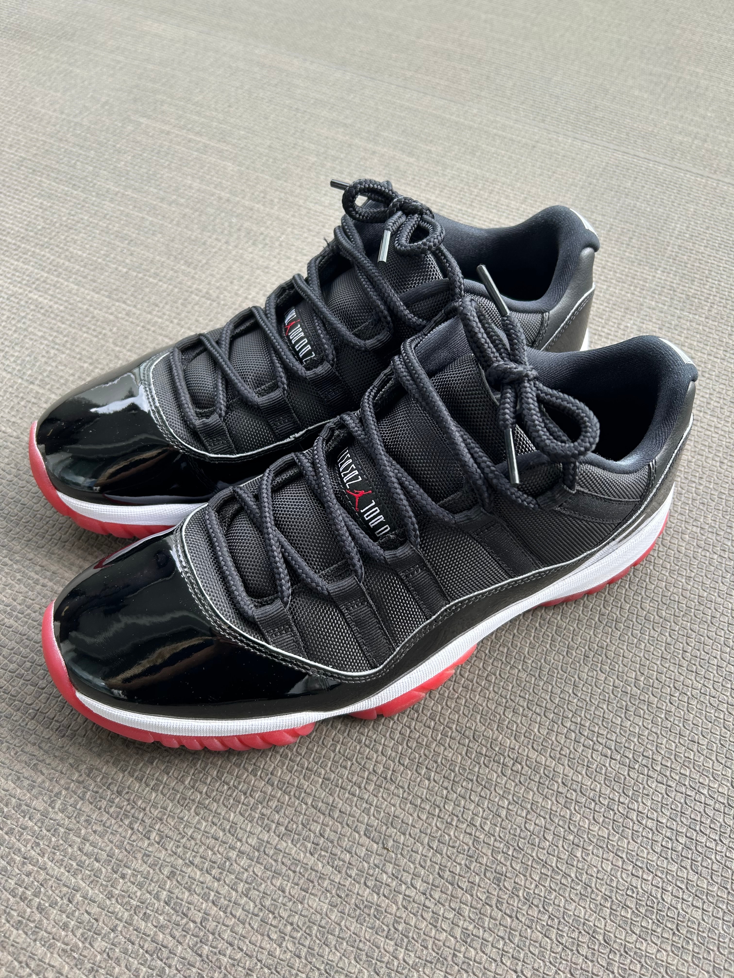 Nike Air Jordan 11 Retro Low "Bred" (2025)