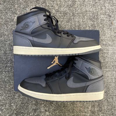 NIKE AIR JORDAN 1 RETRO MID BLACK DARK GREY