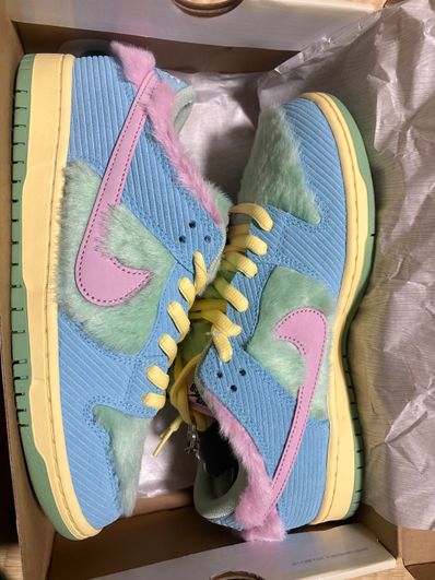 VERDY × Nike SB Dunk Low Pro QS "Visty/Blue Gaze and Enamel Green"