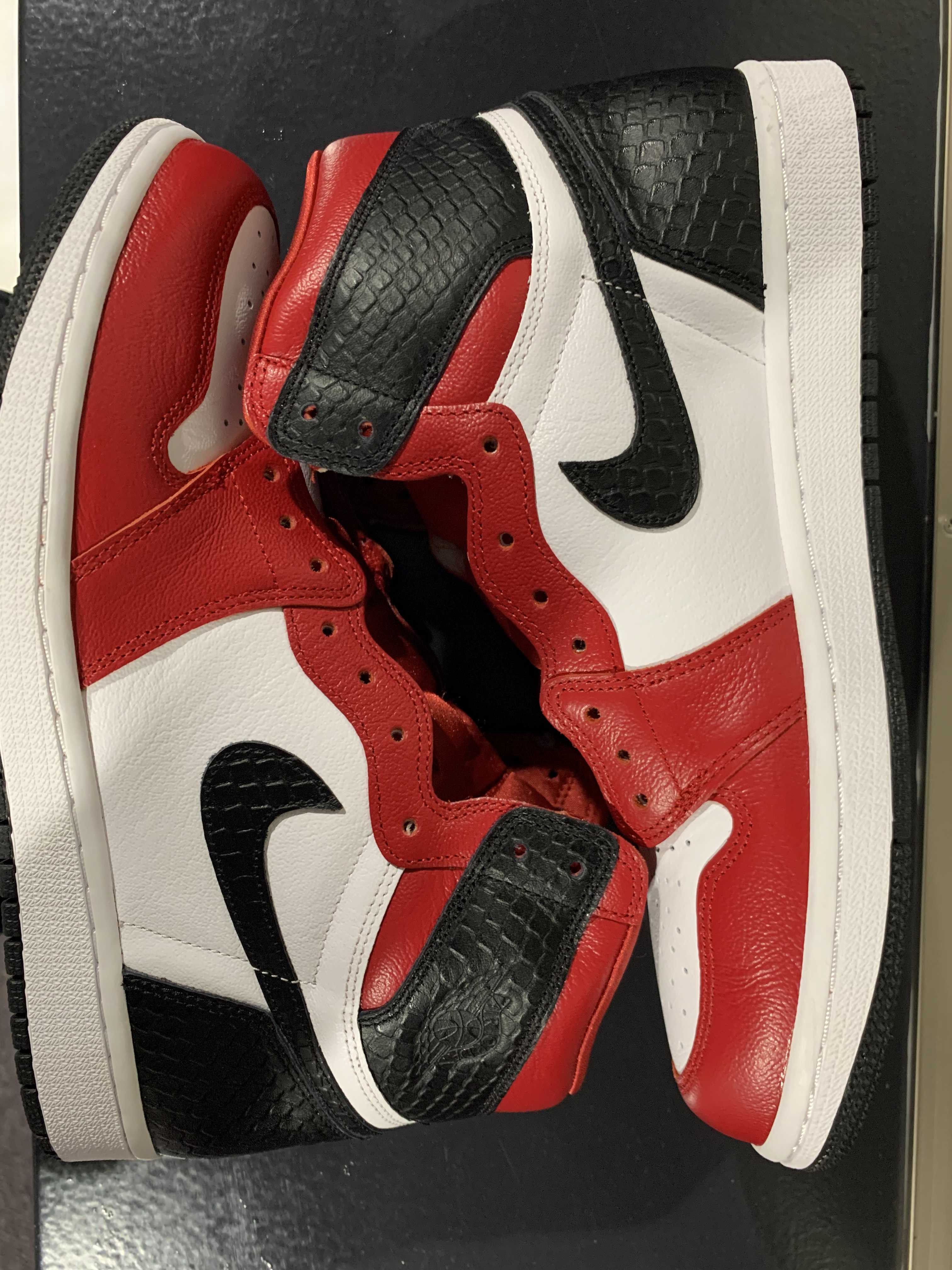 Nike Women's Air Jordan 1 High OG "Satin Red"