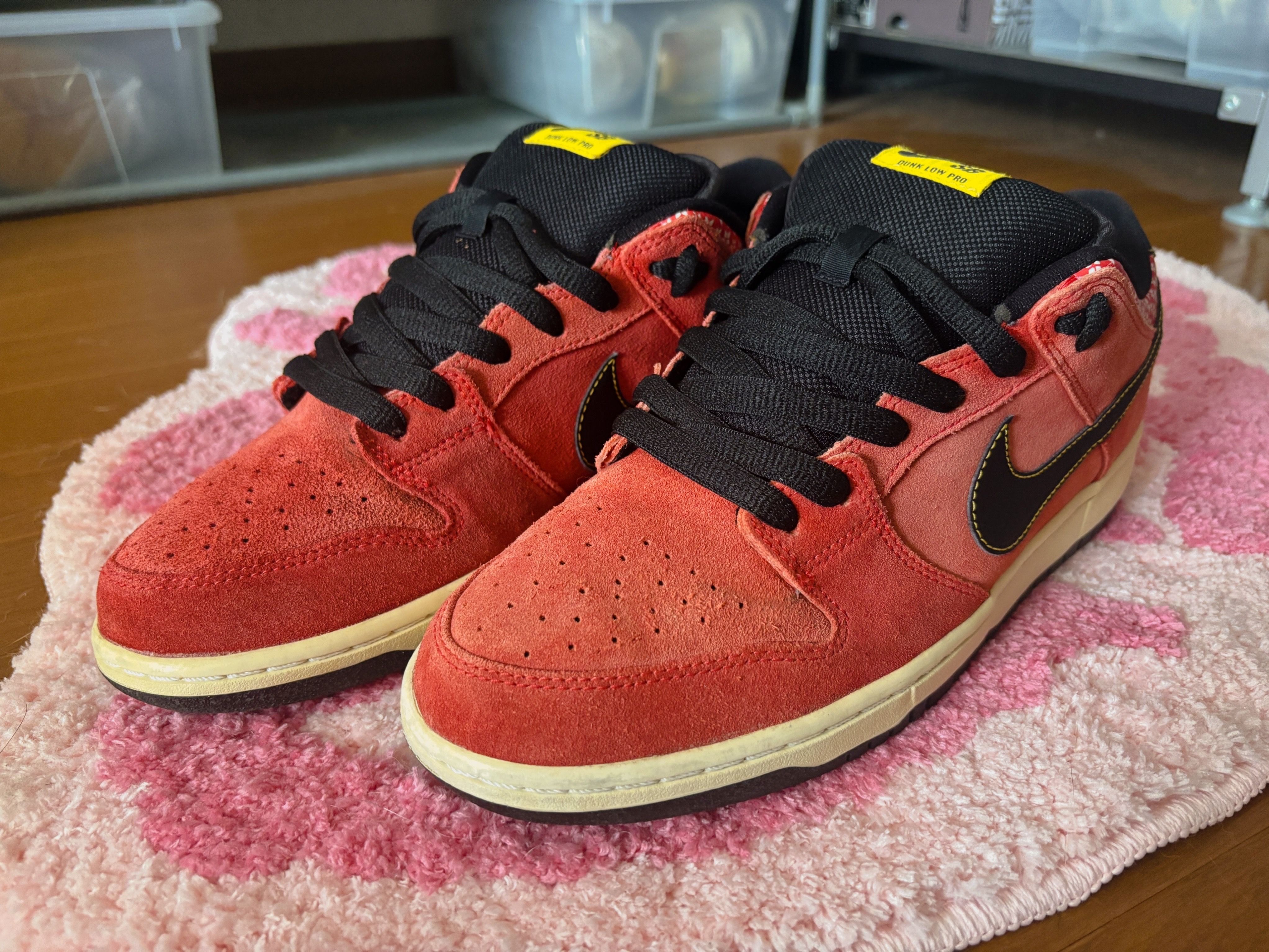 Nike SB Dunk Low "Red Firecracker"