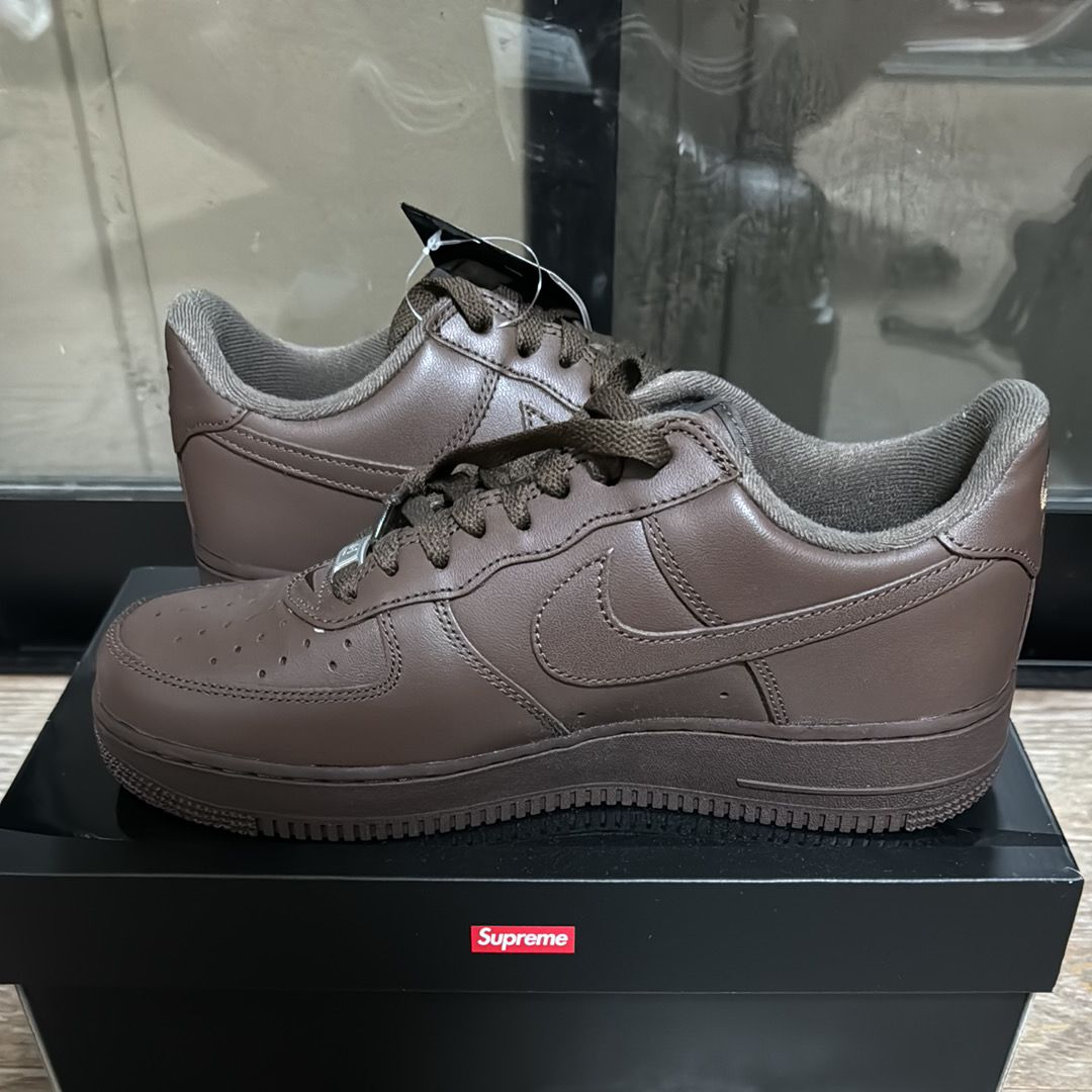 Supreme × Nike Air Force 1 Low "Baroque Brown"