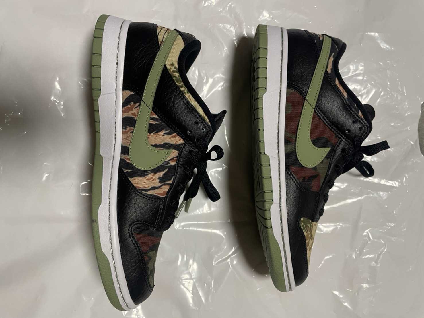 NIKE DUNK LOW SE "BLACK MULTI CAMO"