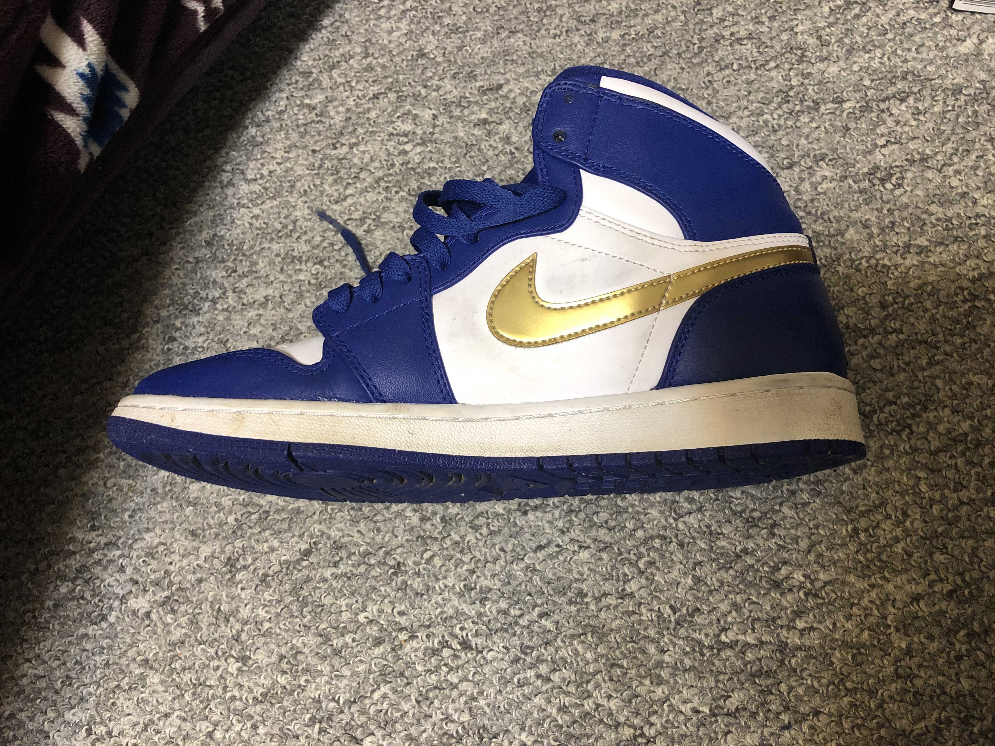 Nike Air Jordan 1 Retro High "Gold Medal"