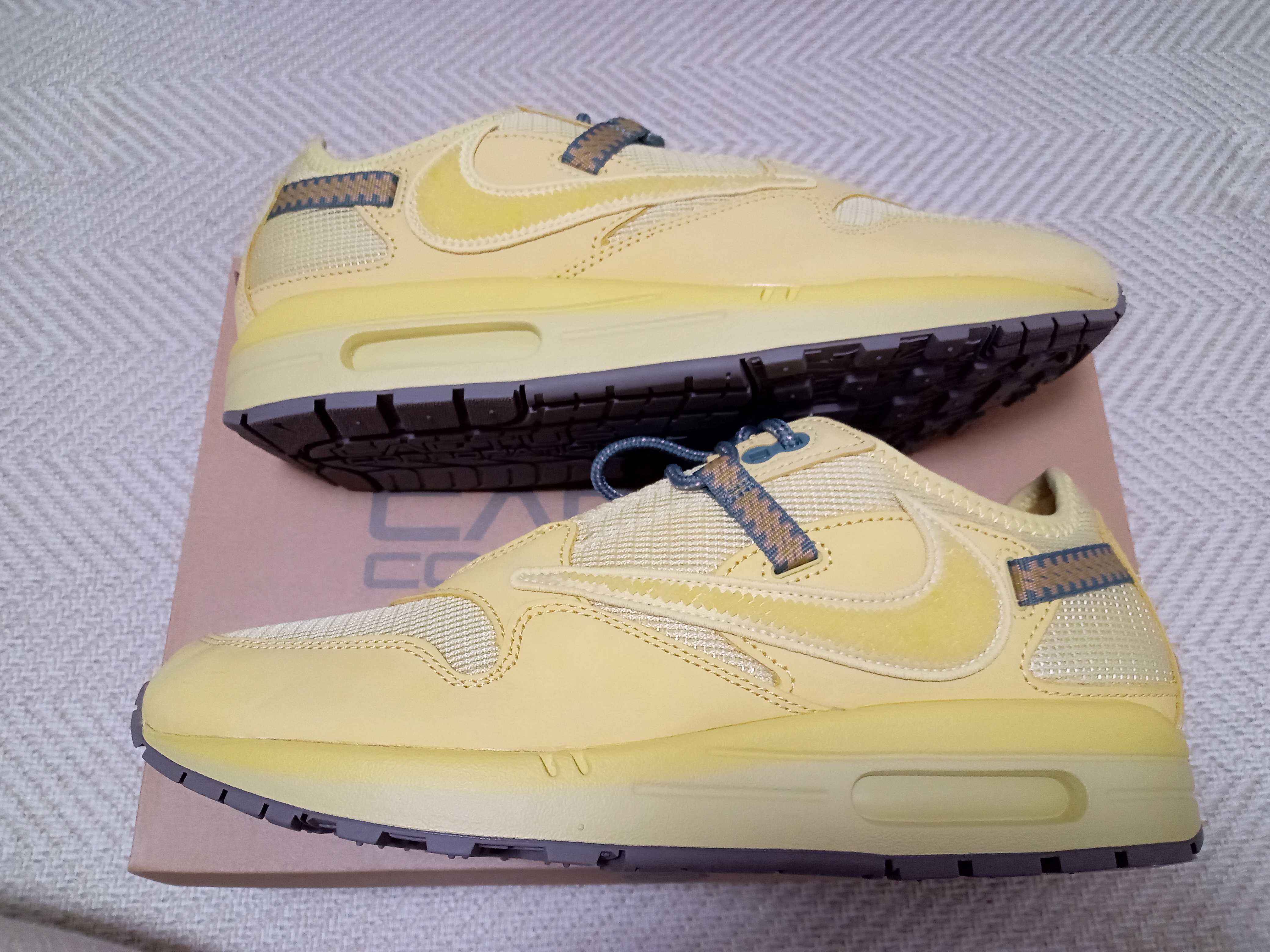 Travis Scott × Nike Air Max 1 "CACT.US Gold"