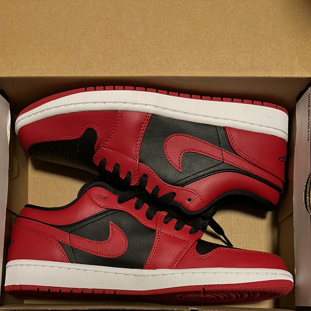 Nike Air Jordan 1 Low "Varsity Red"   