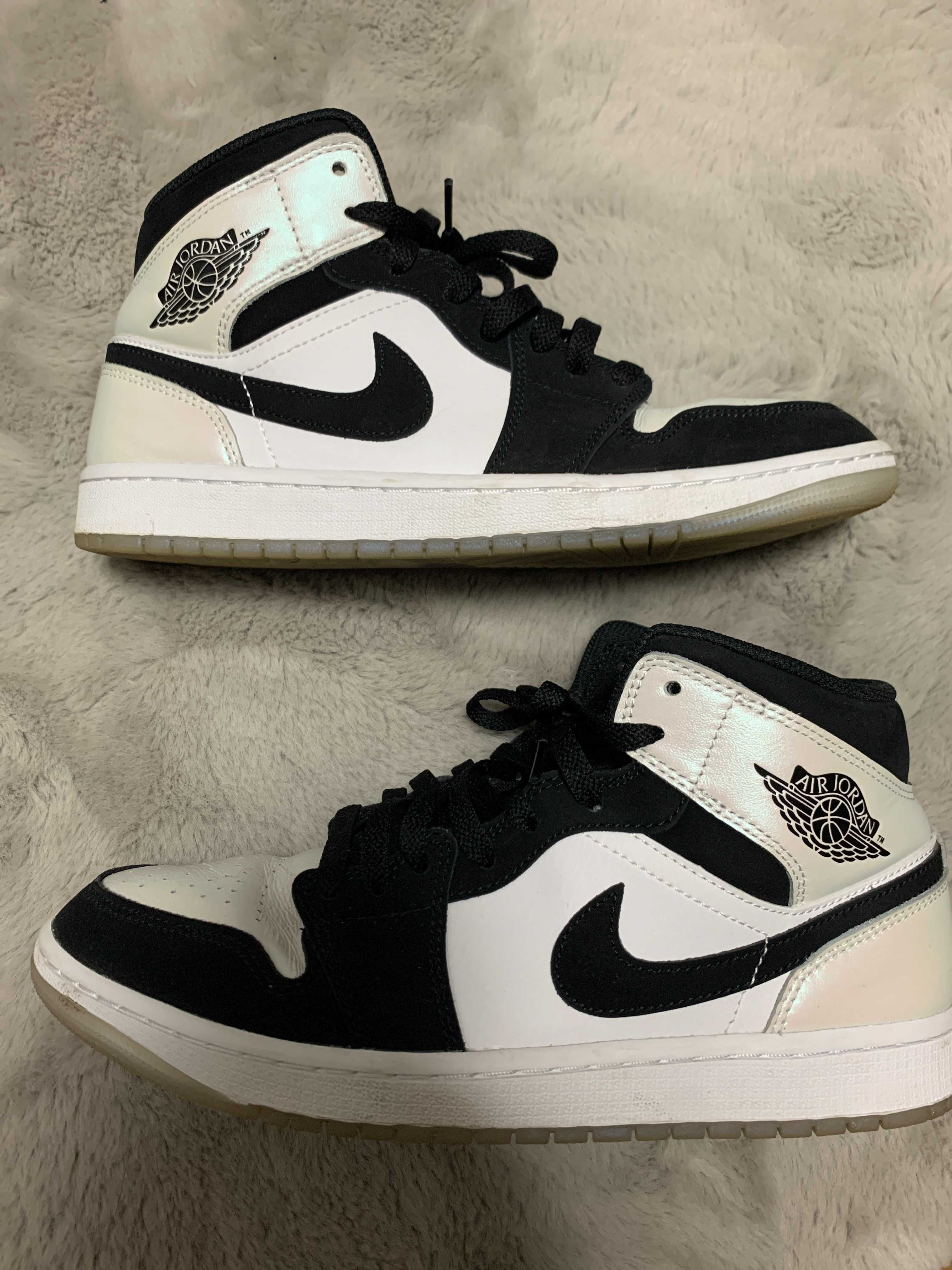 Nike Air Jordan 1 Mid "Omega/Black/White"