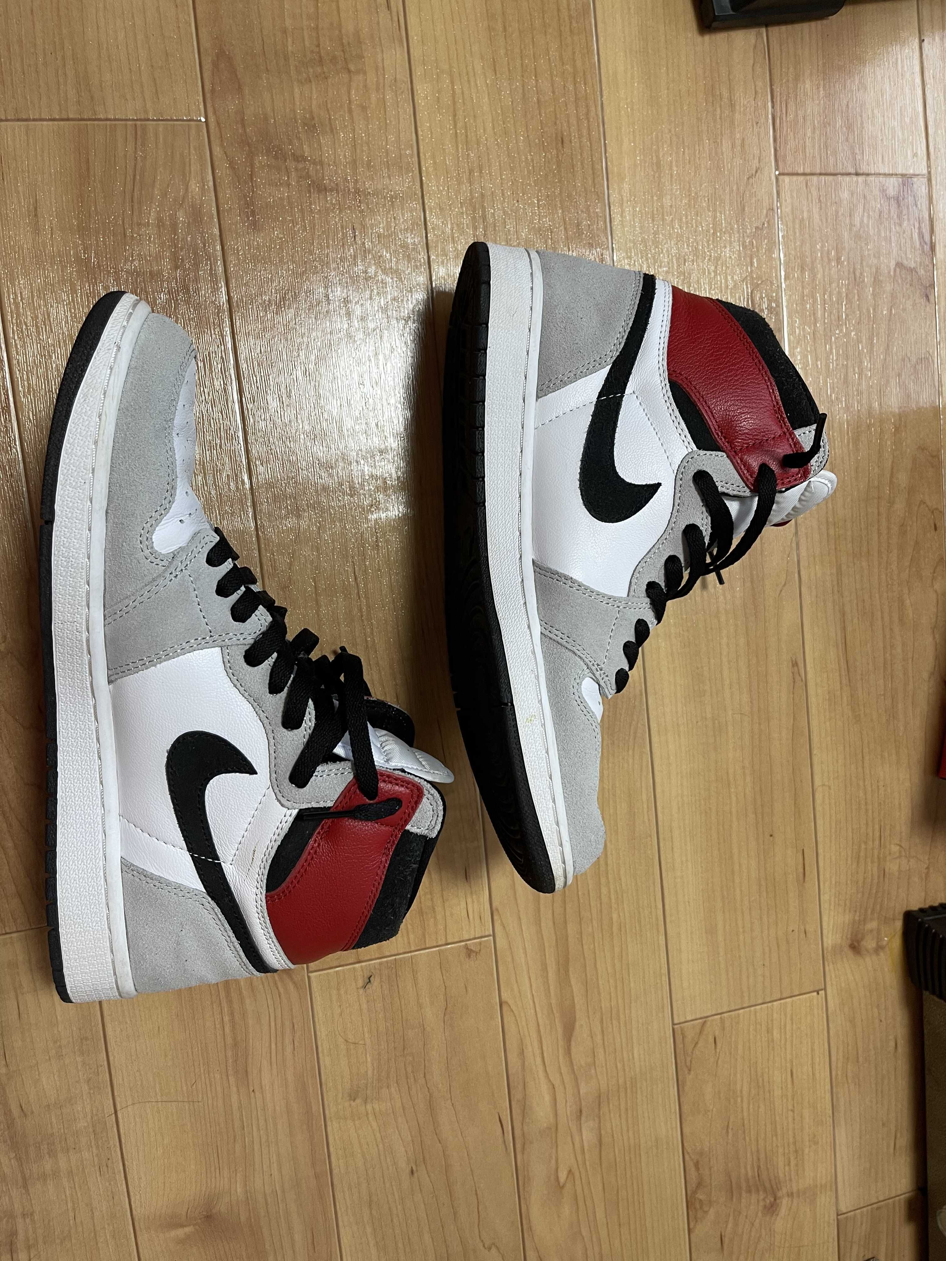 Nike Air Jordan 1 High OG "White/Black/Light Smoke Grey"
