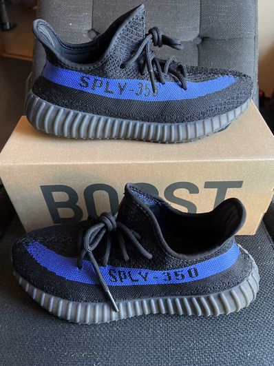 adidas YEEZY Boost 350 V2 購入可能商品 【希少】アディダス ダズリングブルー V2 イージーブースト350 スニーカー