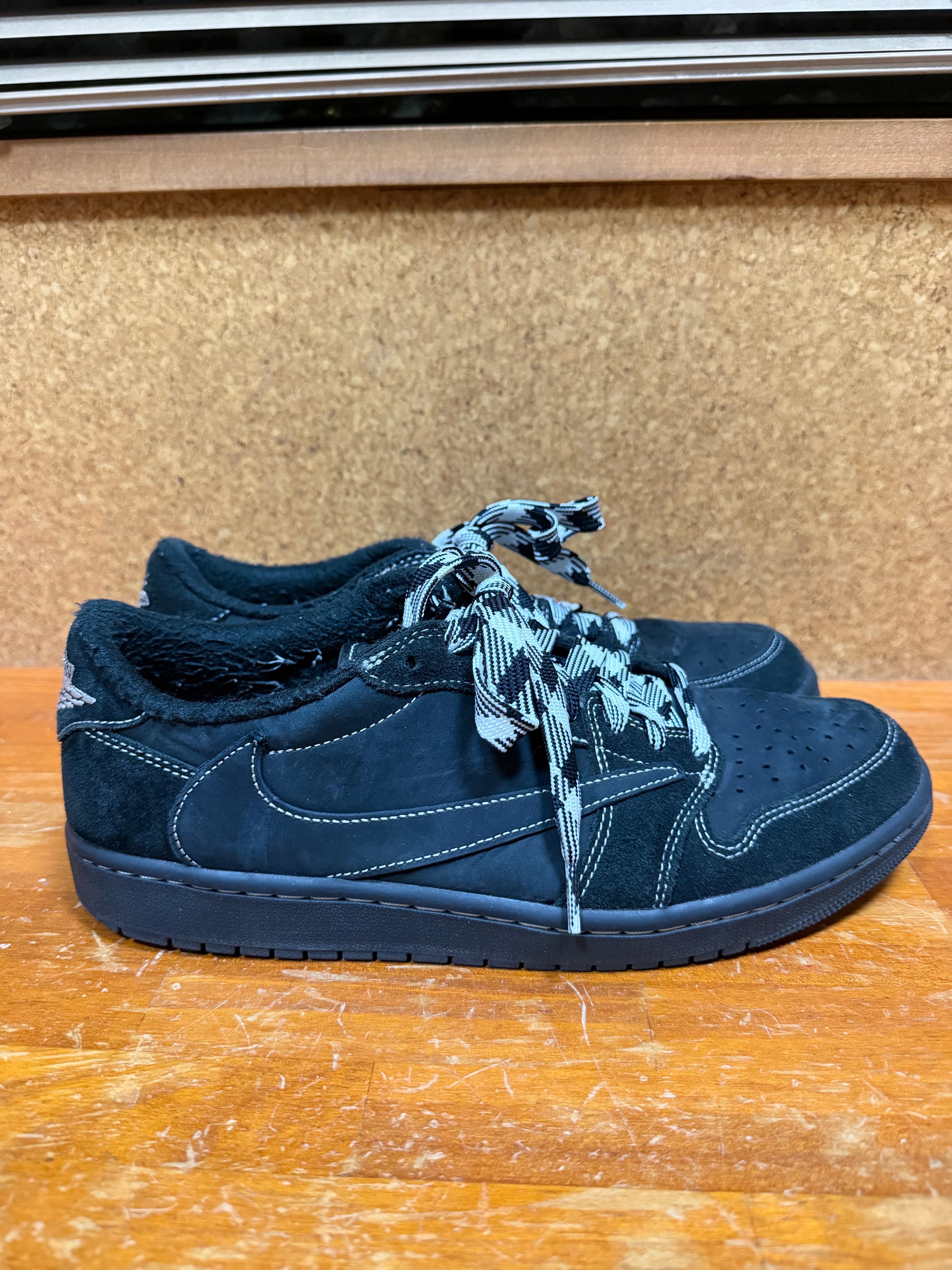 Travis Scott × Nike Air Jordan 1 Low OG SP "Black Phantom"