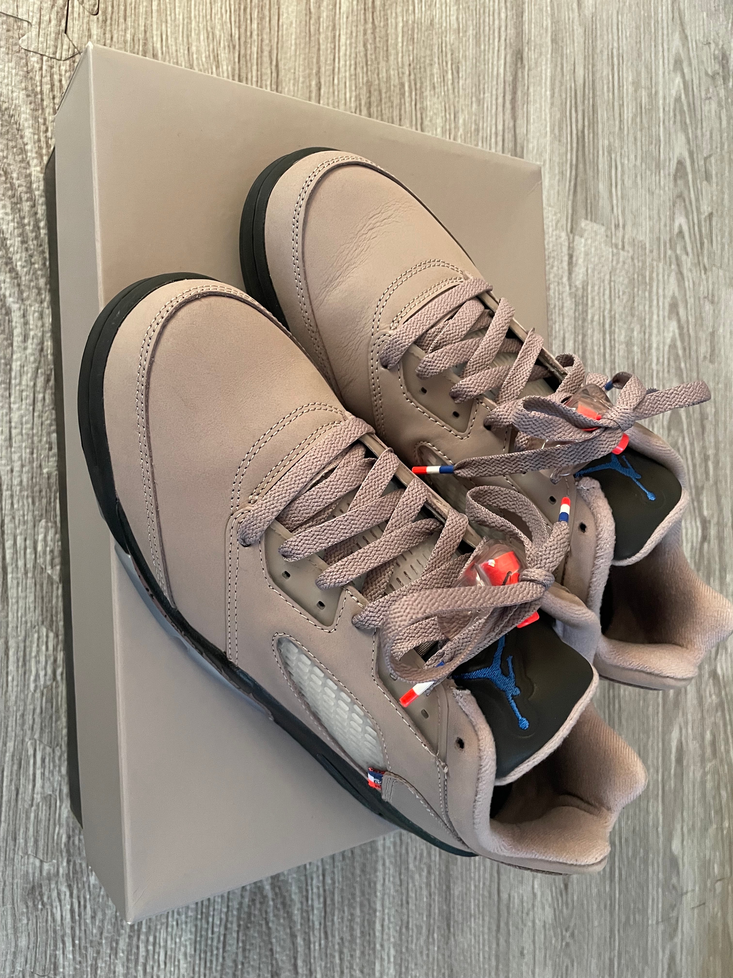 パリ・サンジェルマン × ナイキ エアジョーダン5 ロー "PSG"