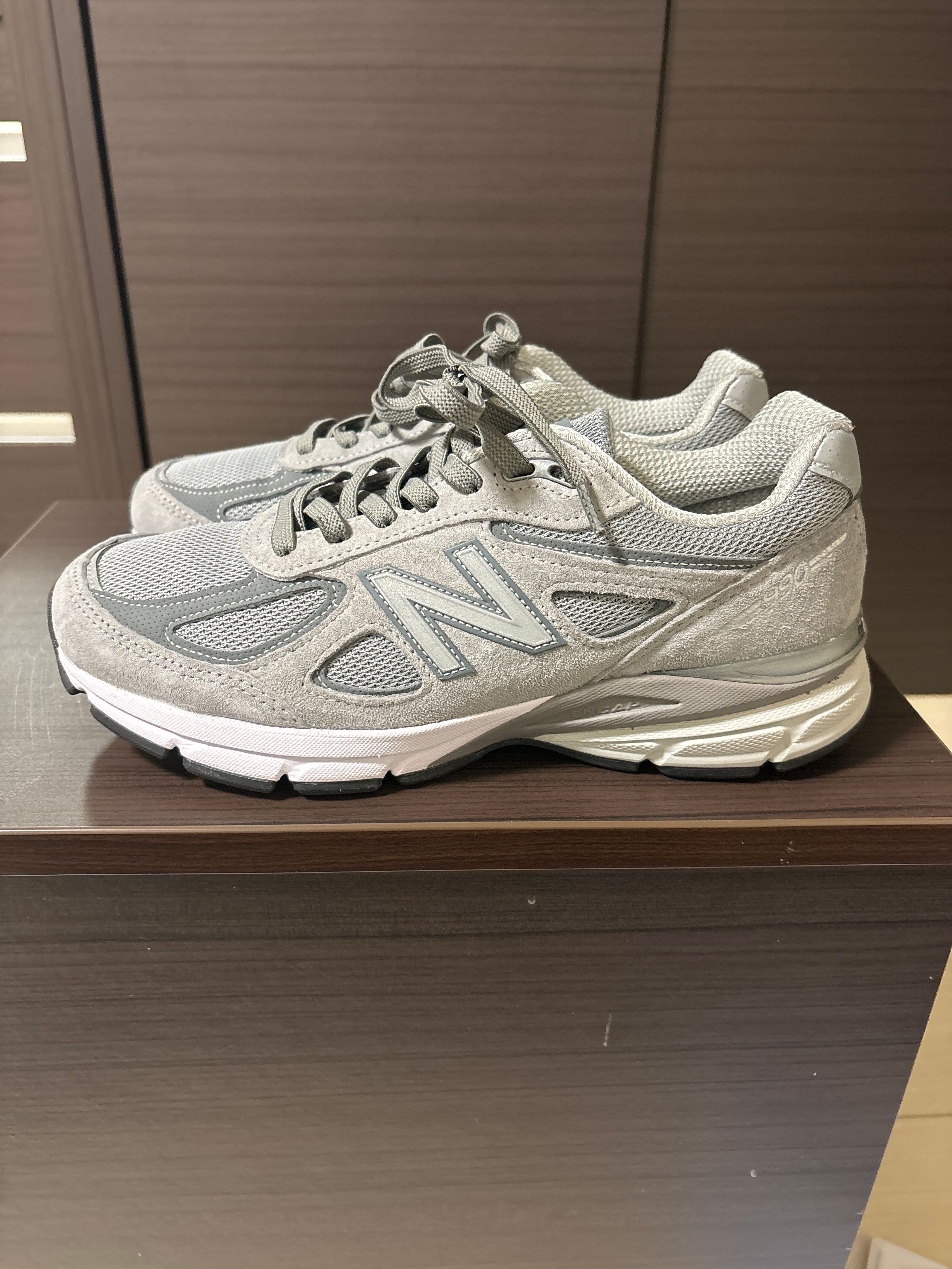 New Balance 990V4 "Grey Silver"