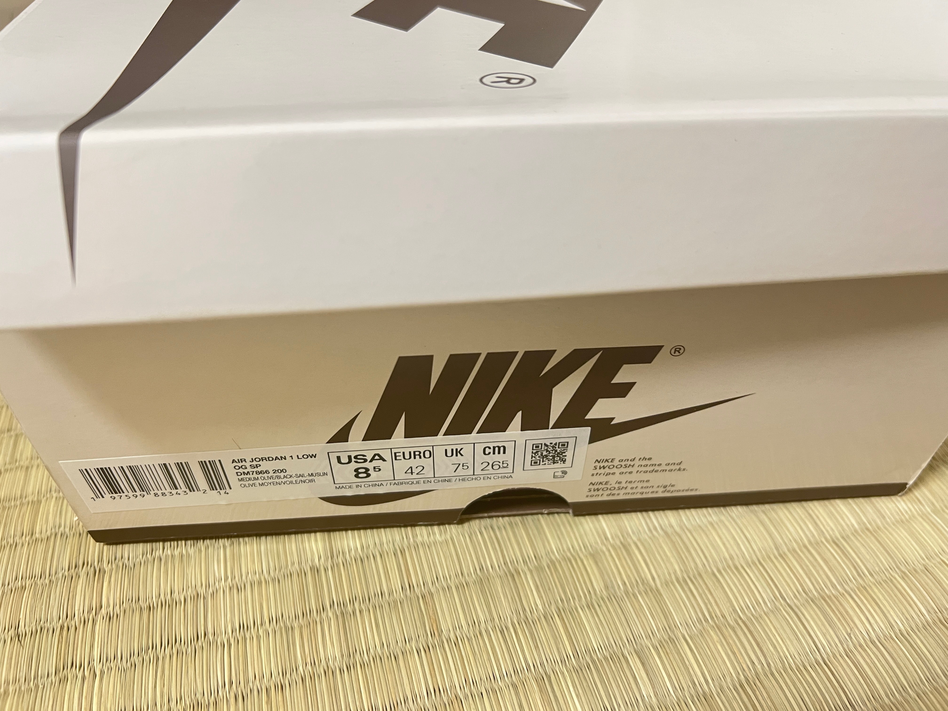 Travis Scott × Nike Air Jordan 1 Low OG SP "Reverse Olive"