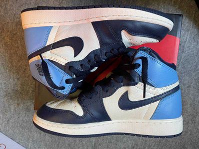 Nike GS Air Jordan 1 Retro High "Obsidian/University Blue"