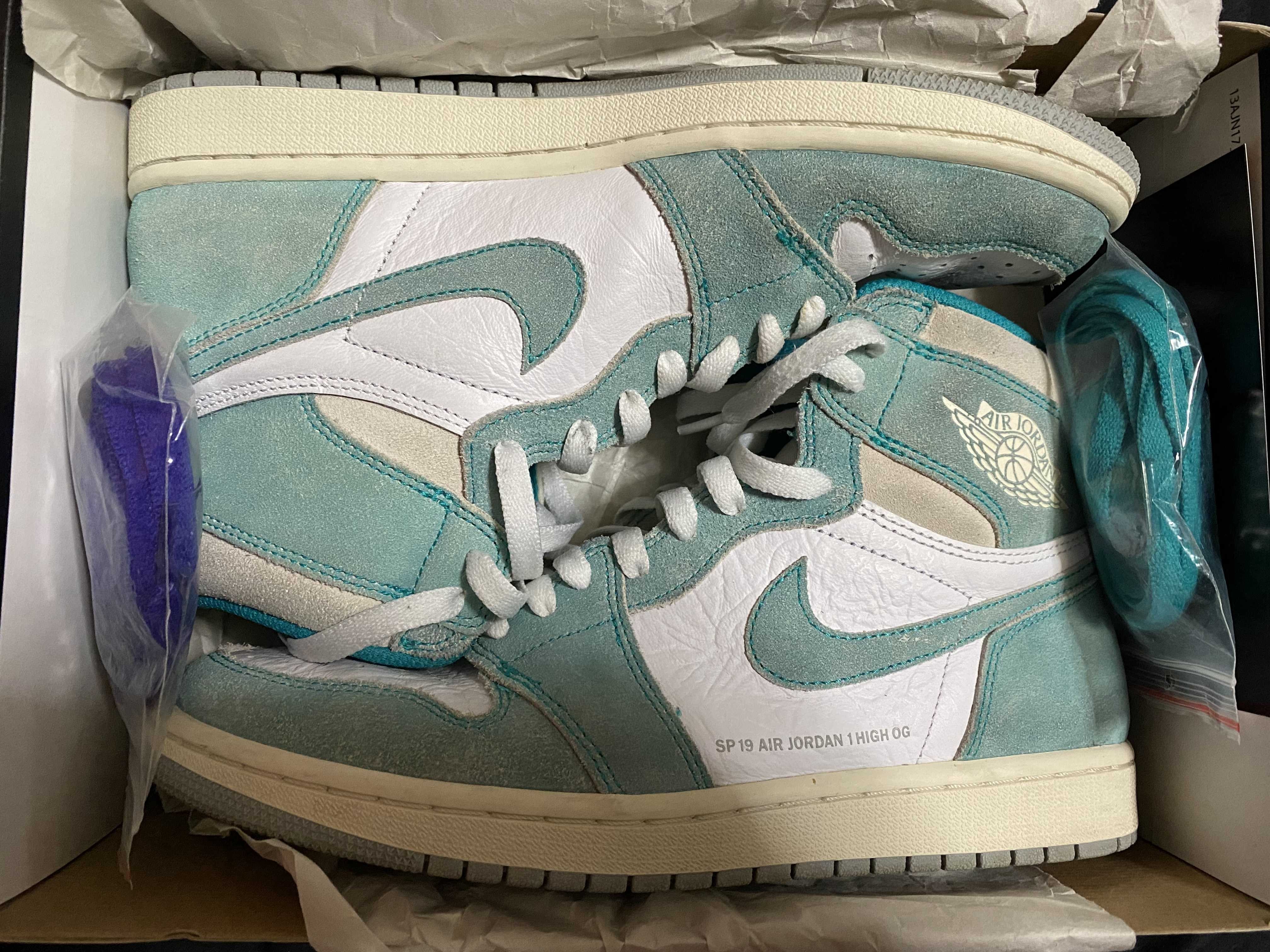 Nike Air Jordan 1 Retro High OG "Turbo Green"