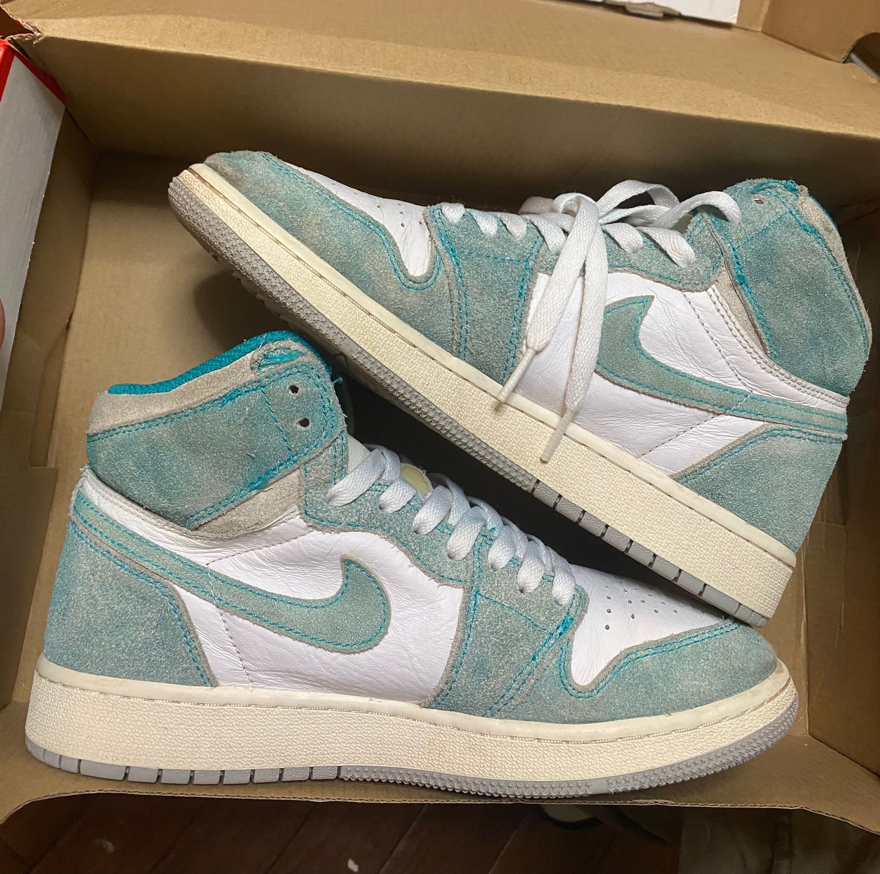 Nike GS Air Jordan 1 Retro High "Turbo Green"