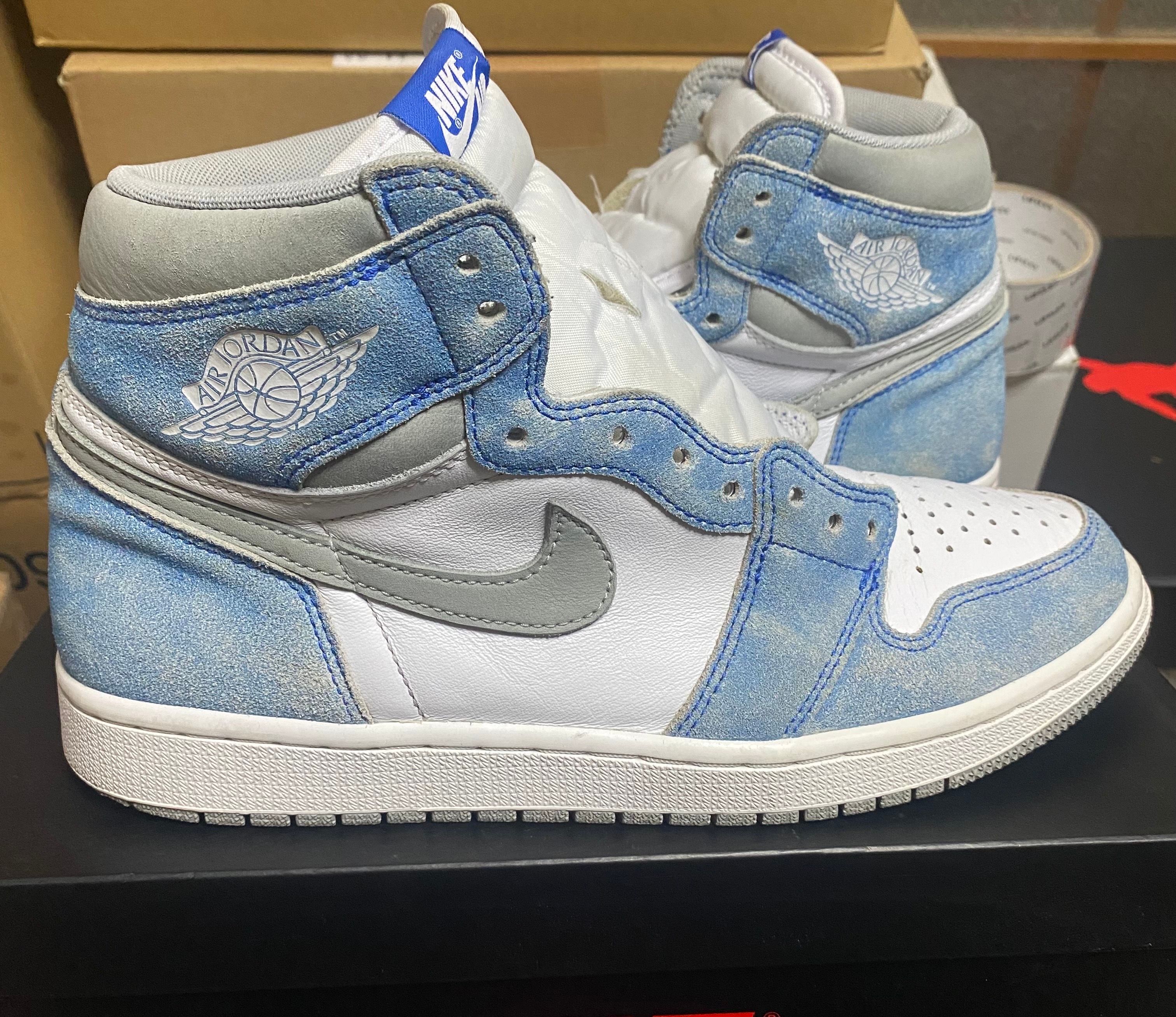 Nike Air Jordan 1 High OG "Hyper Royal"