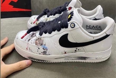 PEACEMINUSONE × Nike Air Force 1 Low "Para-noise/White/Black" / G-DRAGON