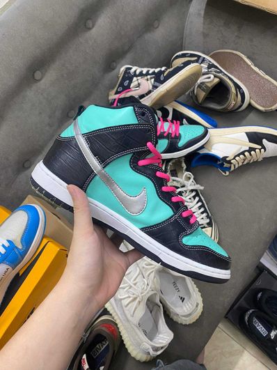 Diamond Supply × Nike SB Dunk High "Tiffany"