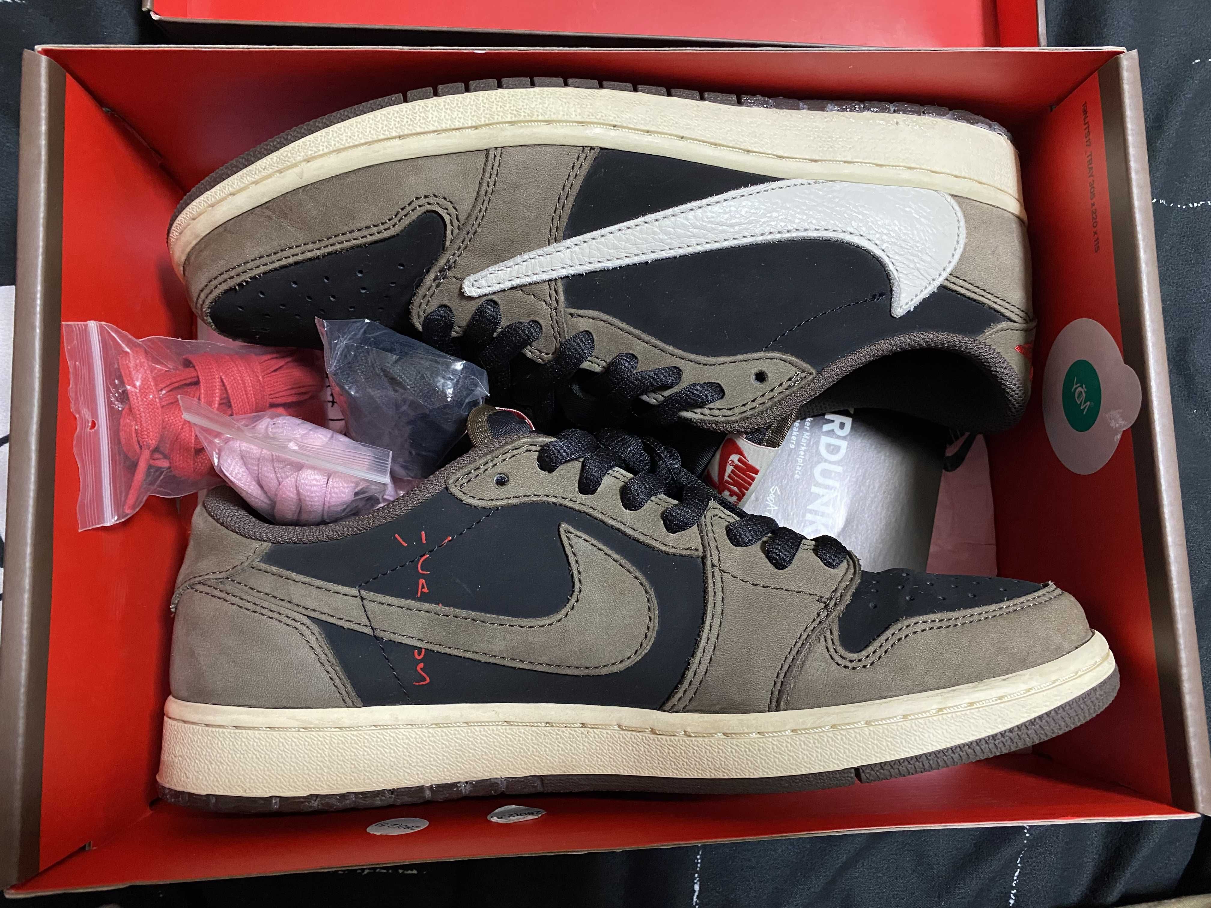 Travis Scott × Nike Air Jordan 1 Low OG SP-T  "Black/Dark Mocha"