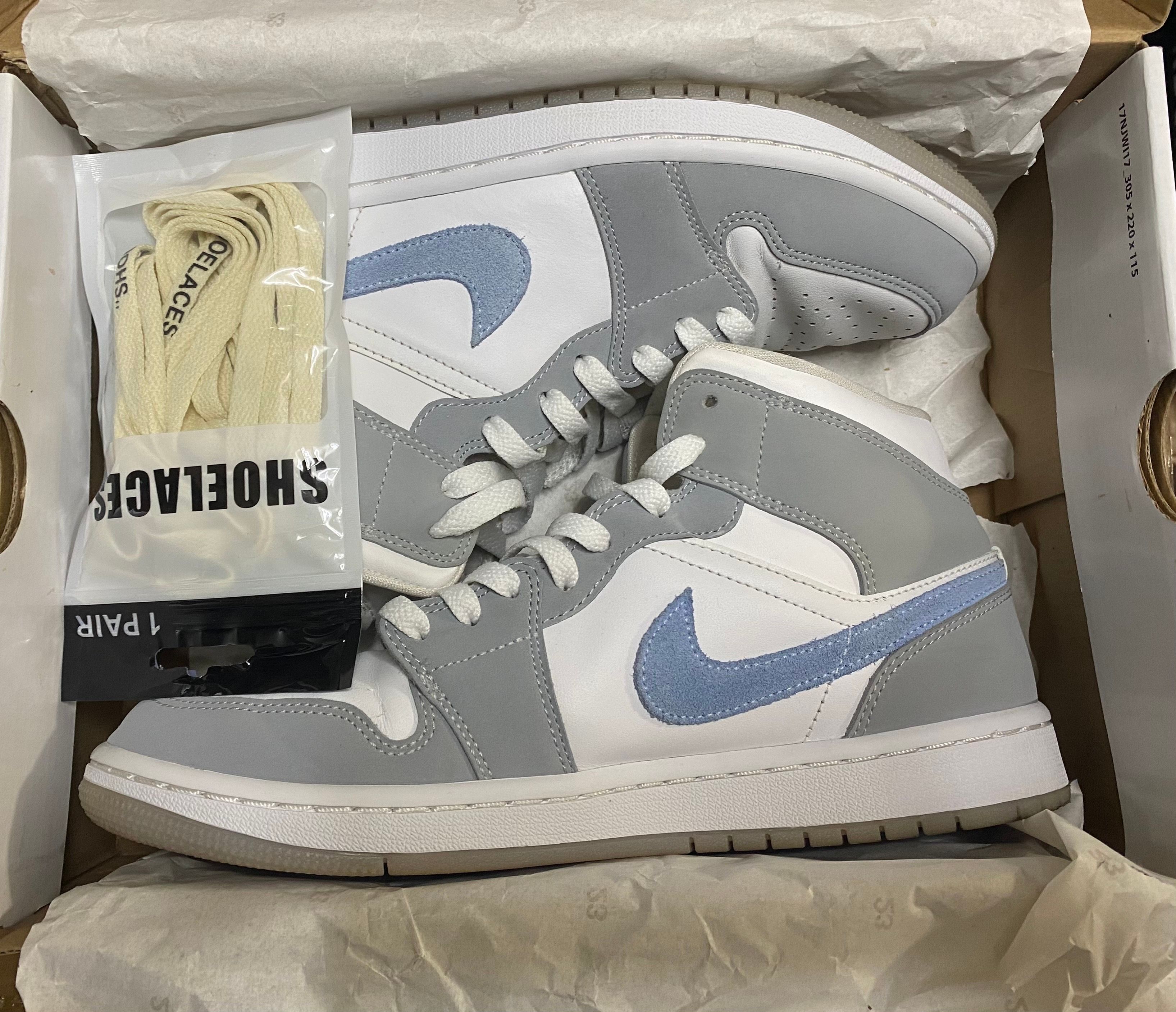 Nike Women's Air Jordan 1 Mid "Wolf Grey"