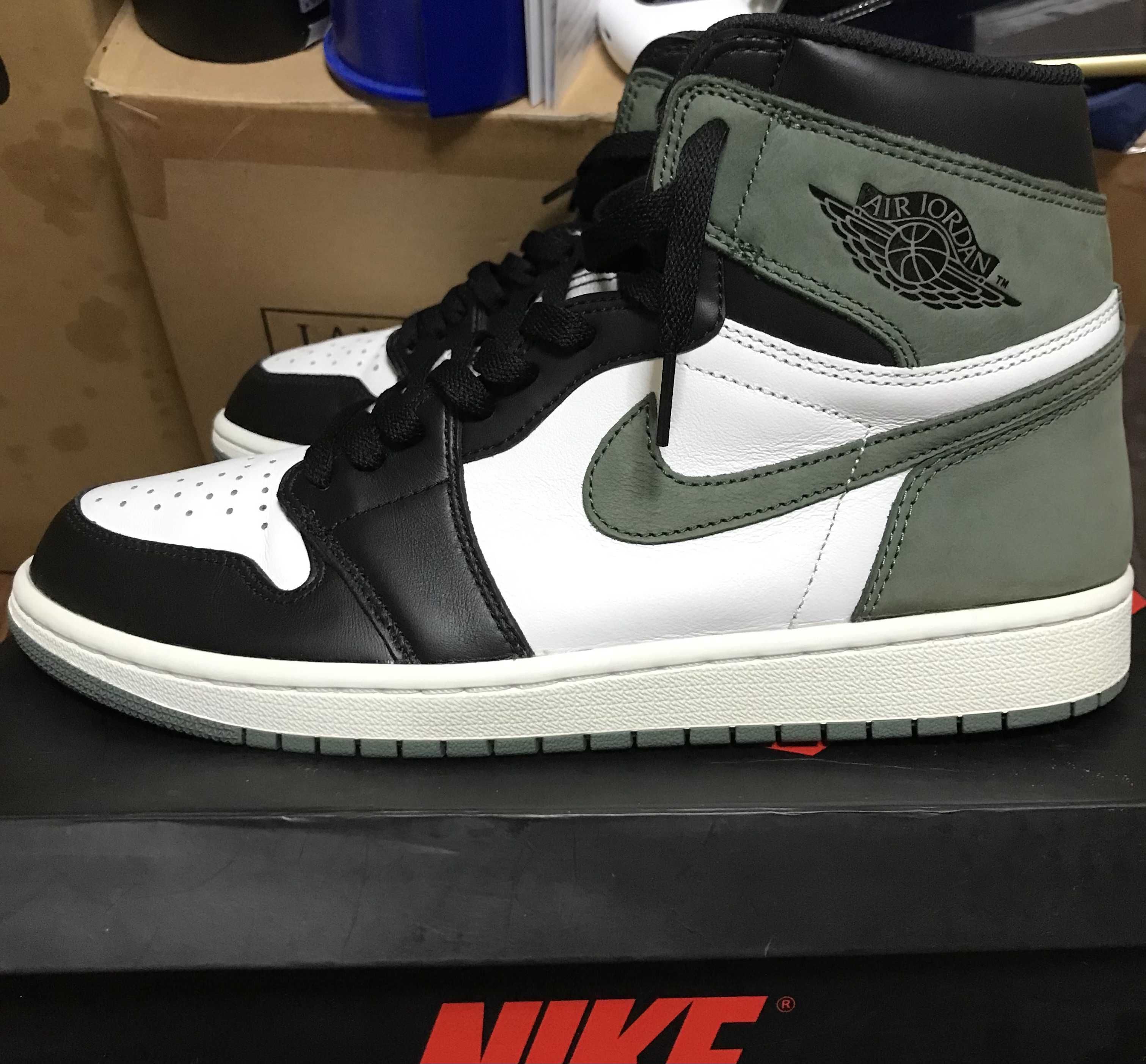 Nike Air Jordan 1 Retro High "Clay Green"