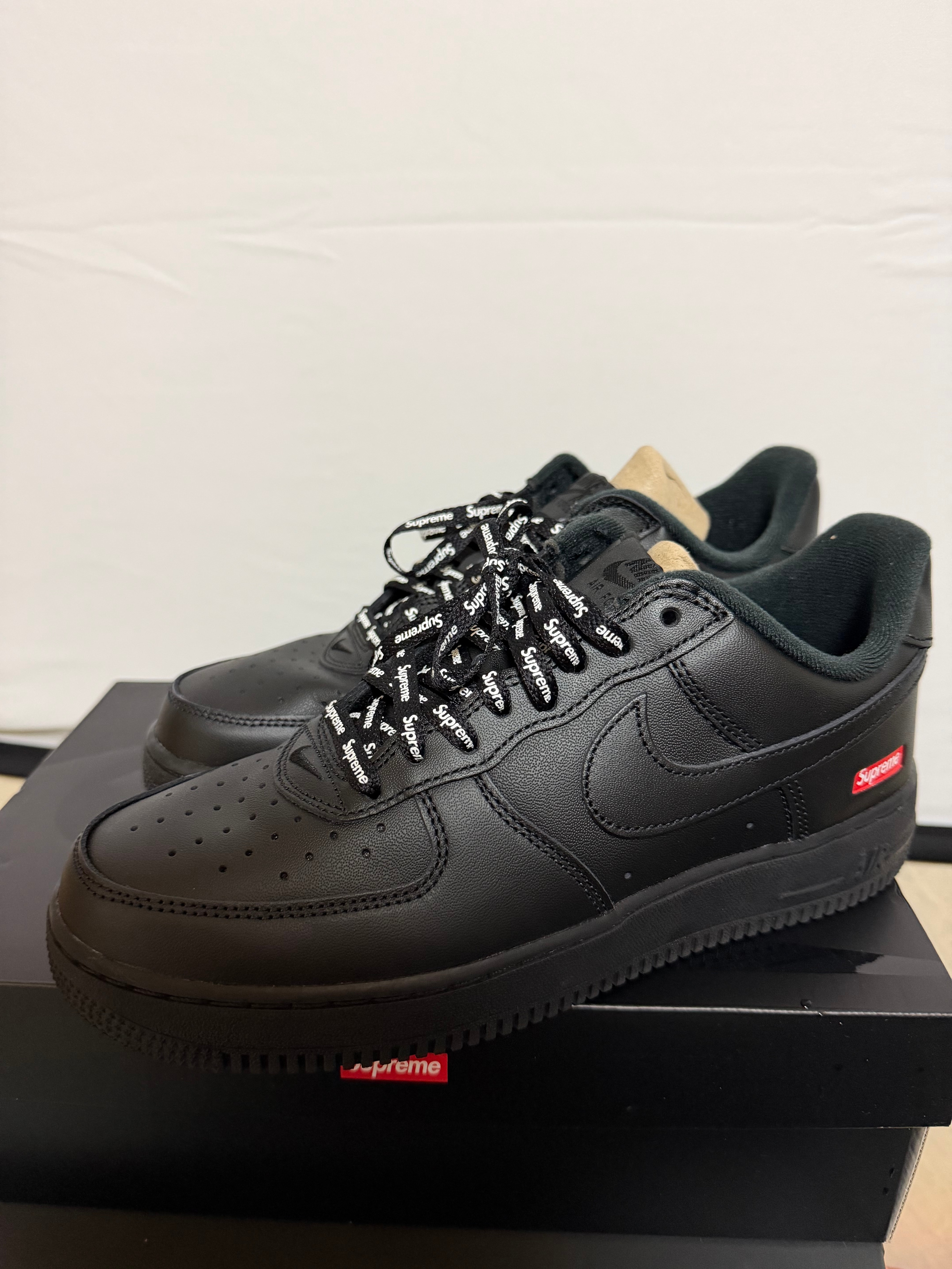Supreme × Nike Air Force 1 Low "Black"