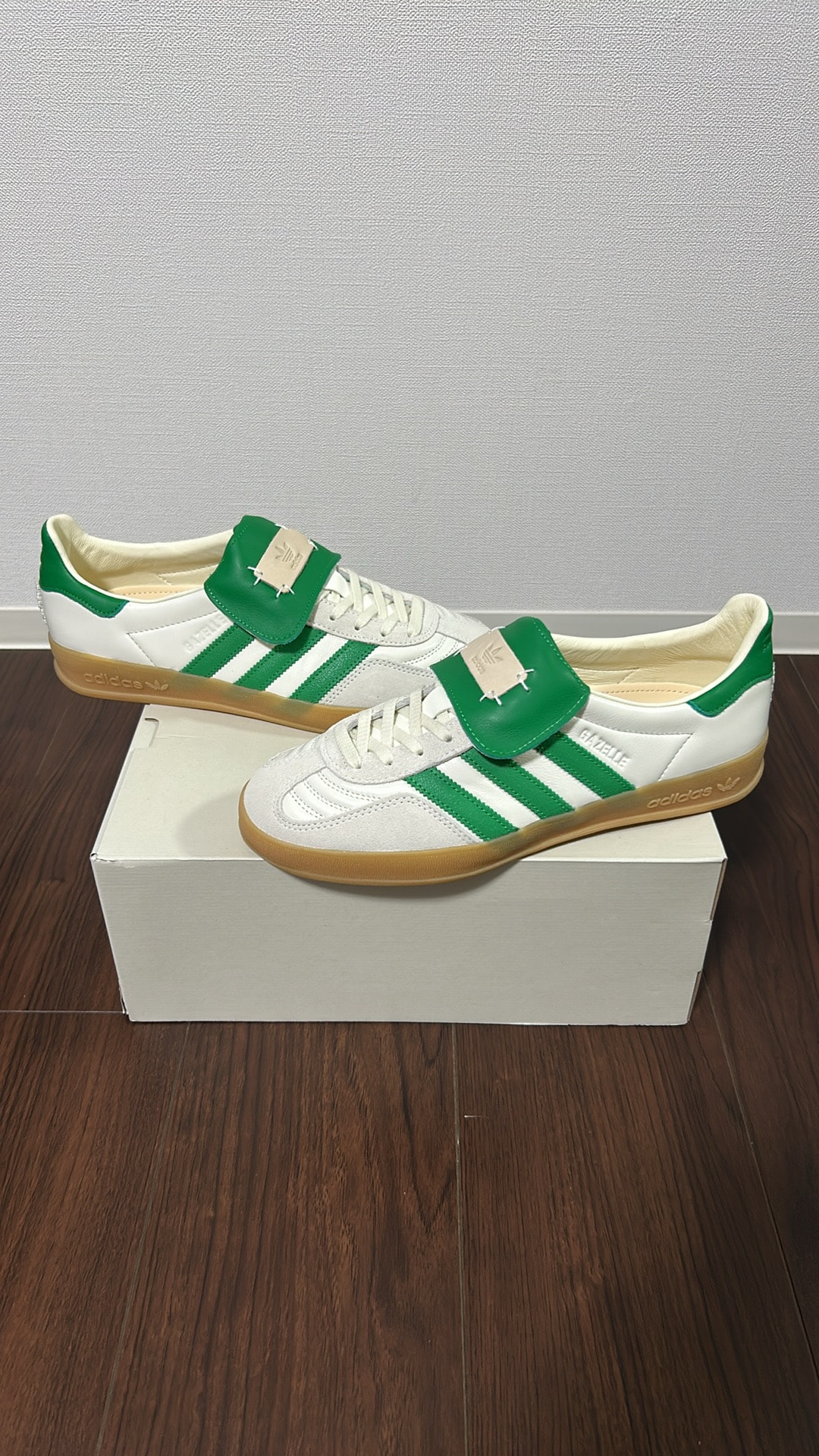 FOOT INDUSTRY × adidas Gazelle Indoor "Off White/Green"