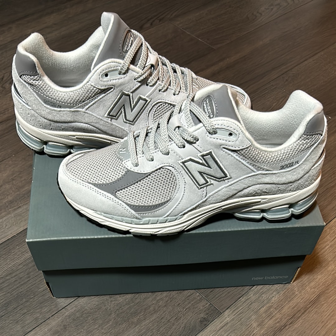 New Balance 2002R "Gray"