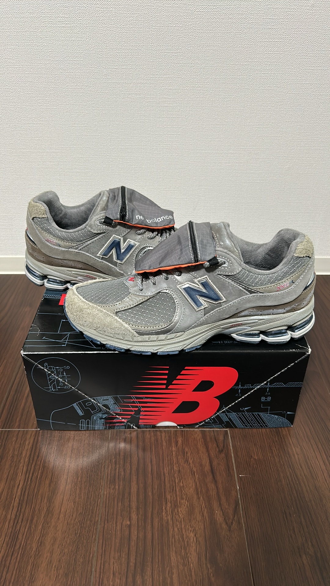 New Balance 2002R "Gray"