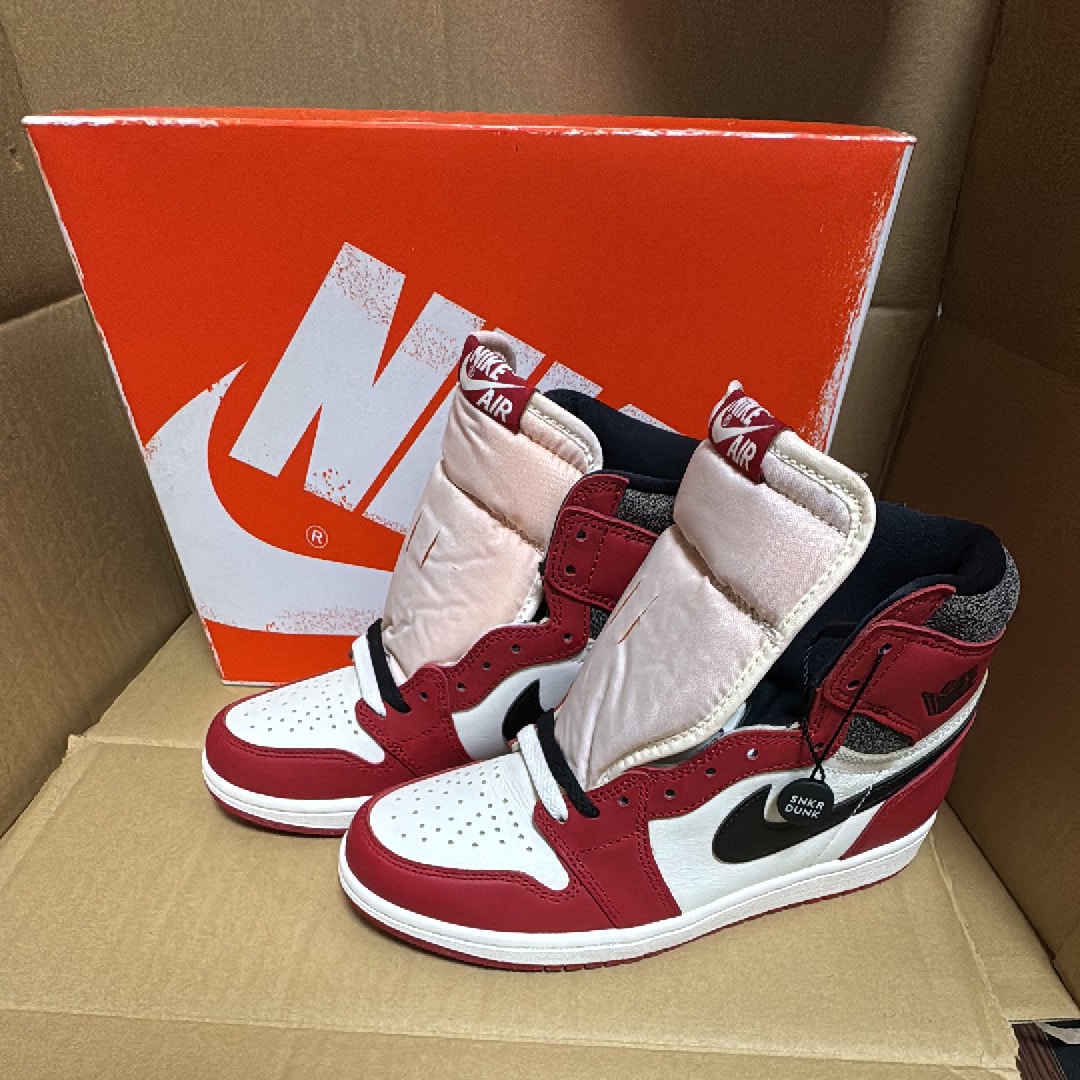 Nike Air Jordan 1 High OG "Lost & Found/Chicago"