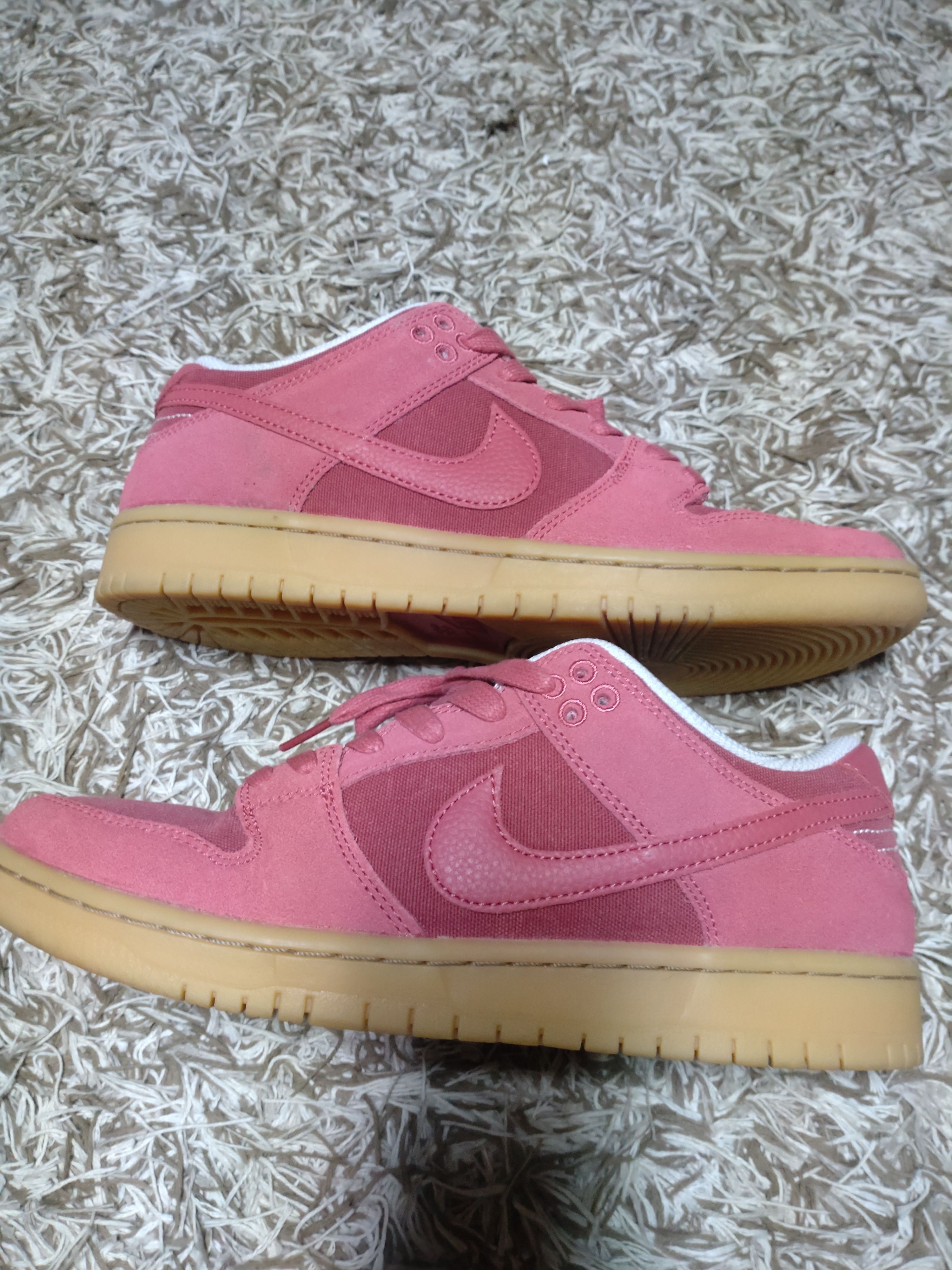 Nike SB Dunk Low "Adobe"