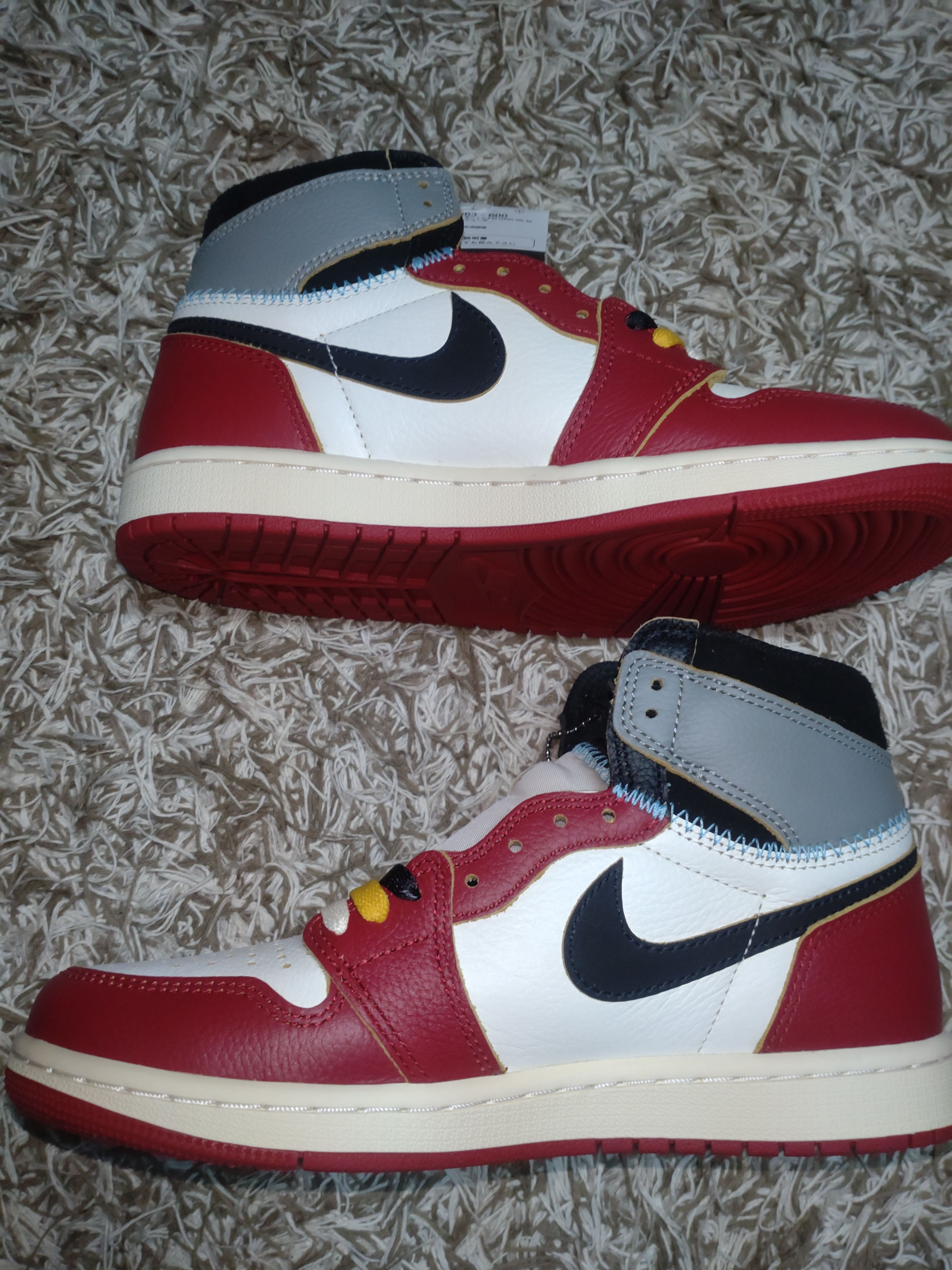 UNION × Nike Air Jordan 1 Retro High OG "Chicago/Shadow"