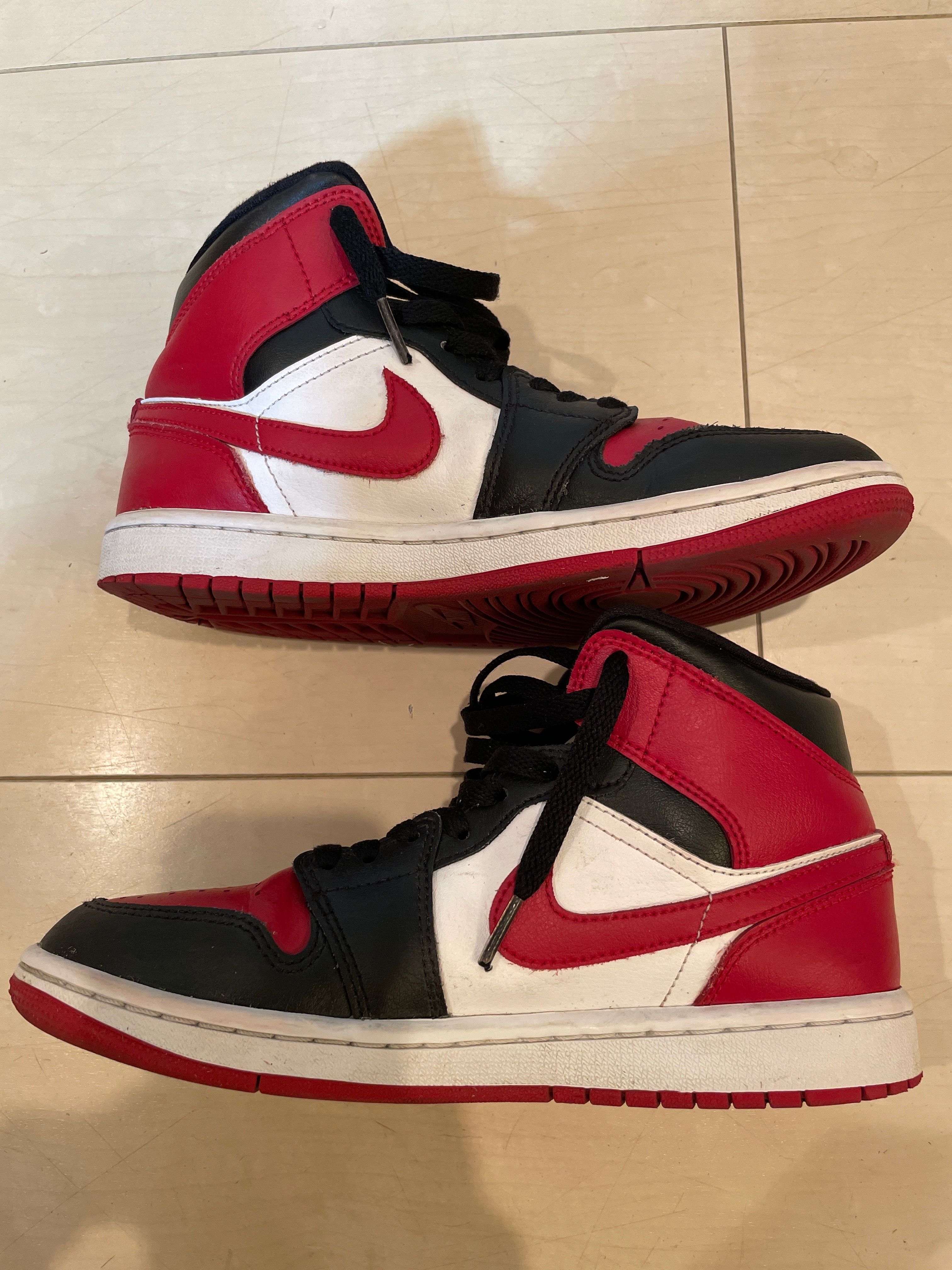 Nike Women's Air Jordan 1 Mid "Bred Toe"