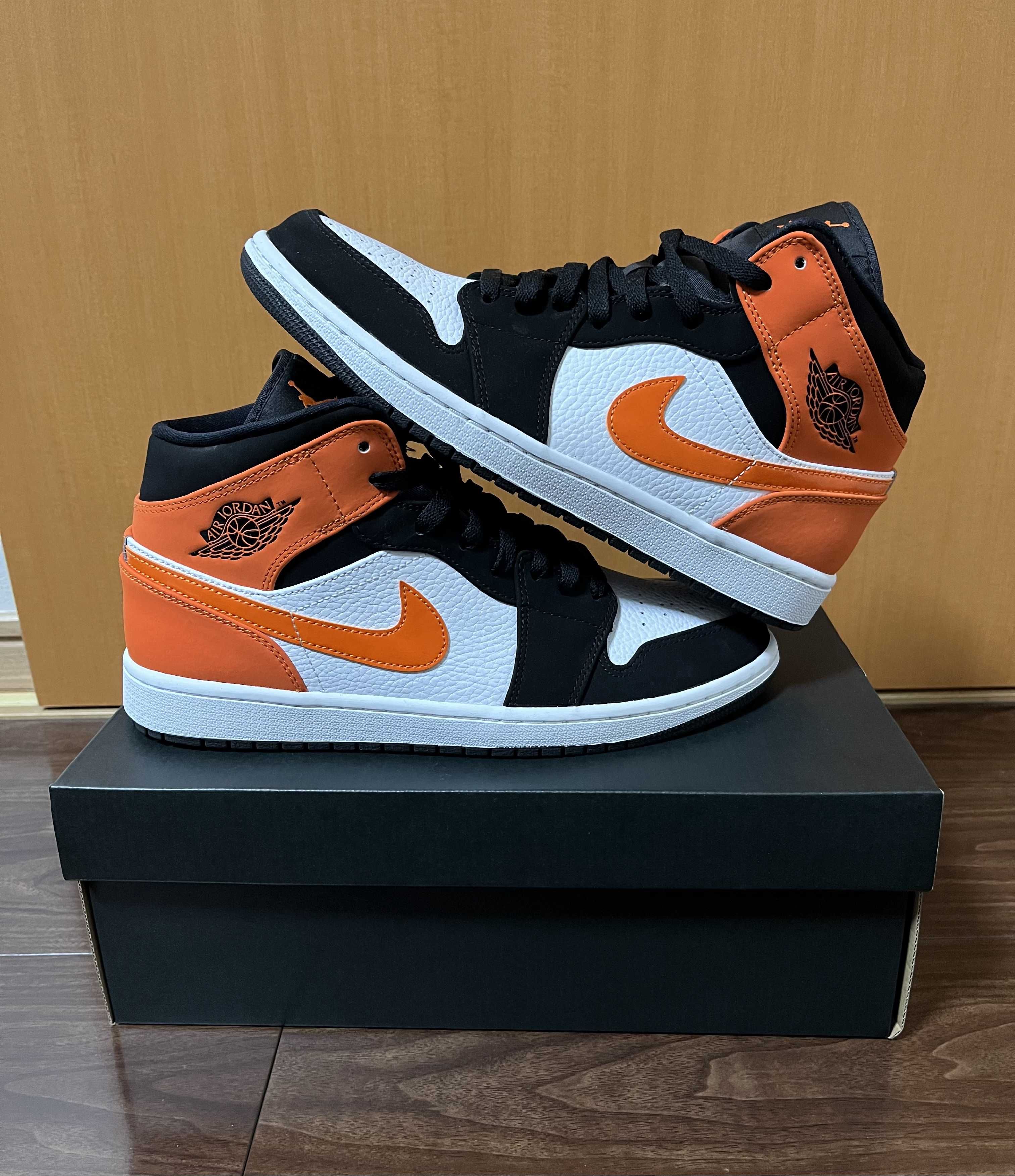 NIKE AIR JORDAN 1 MID "SHATTERED BACKBOARD"