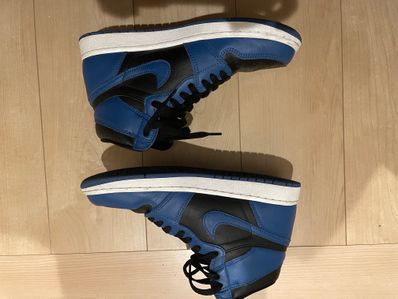 Nike Air Jordan 1 Retro High OG "Dark Marina Blue"