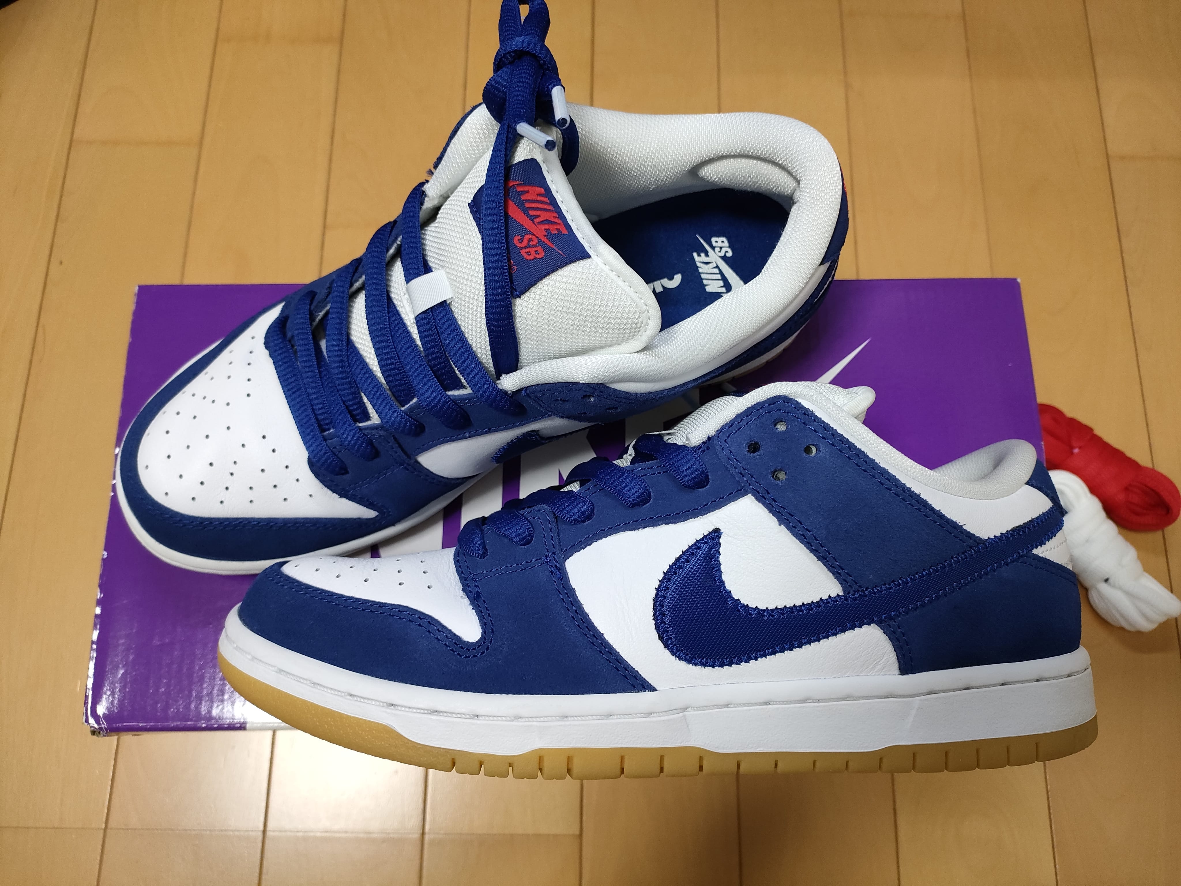 Nike SB Dunk Low "Los Angeles Dodgers/Deep Royal Blue"