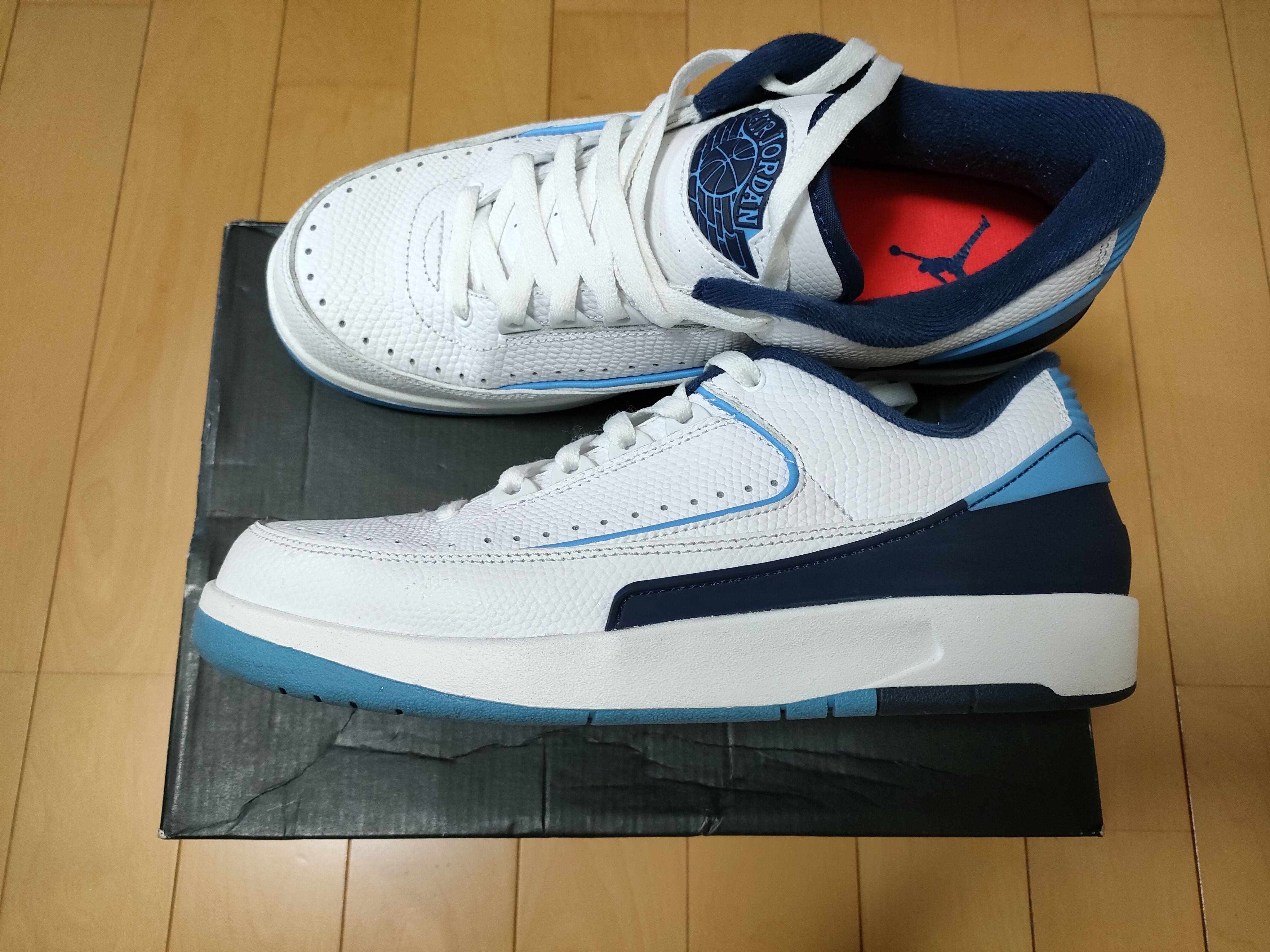 Nike Air Jordan 2 Retro Low "UNC" (2016)
