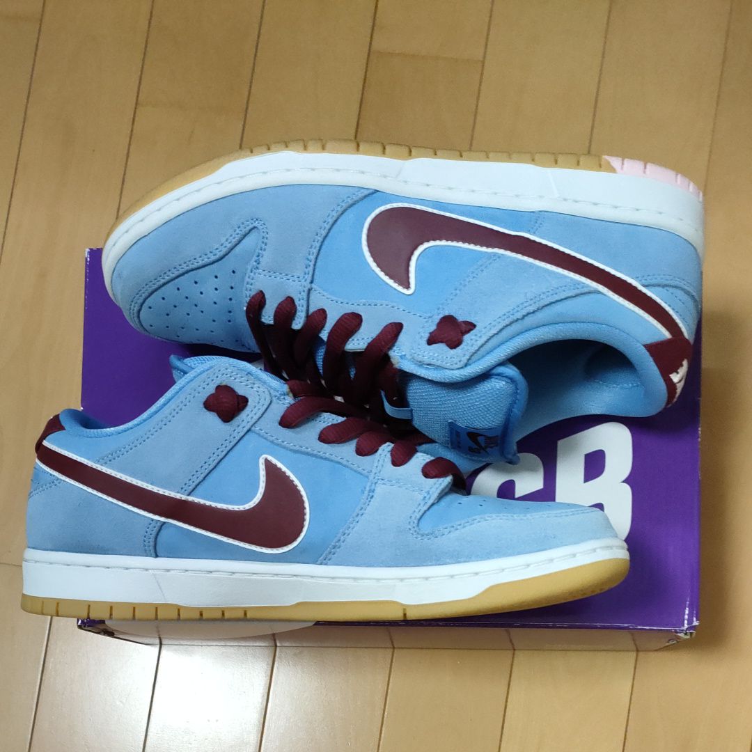 Nike SB Dunk Low Pro "Philadelphia Phillies/Valor Blue and Team Maroon"