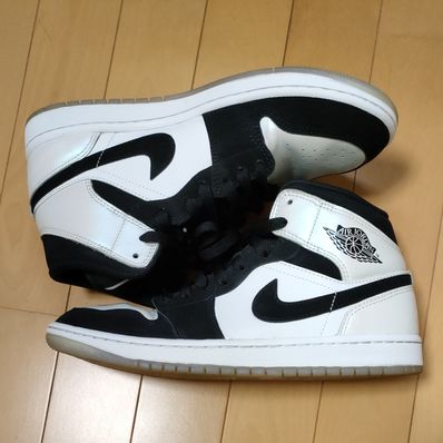 Nike Air Jordan 1 Mid "Omega/Black/White"