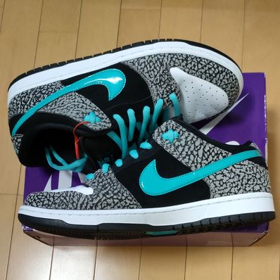 Nike SB Dunk Low "Elephant/Safari"
