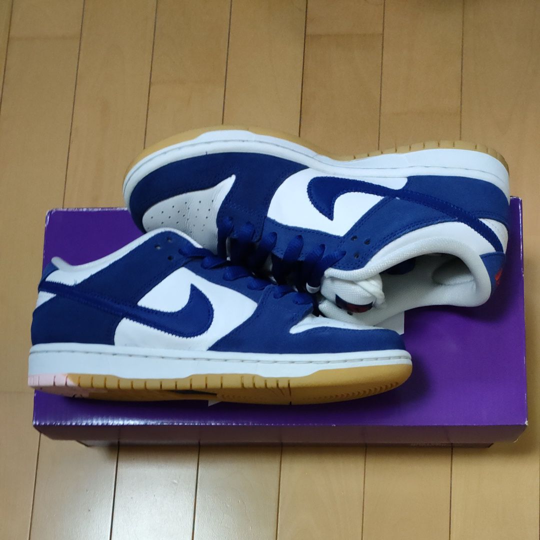 Nike SB Dunk Low "Los Angeles Dodgers/Deep Royal Blue"