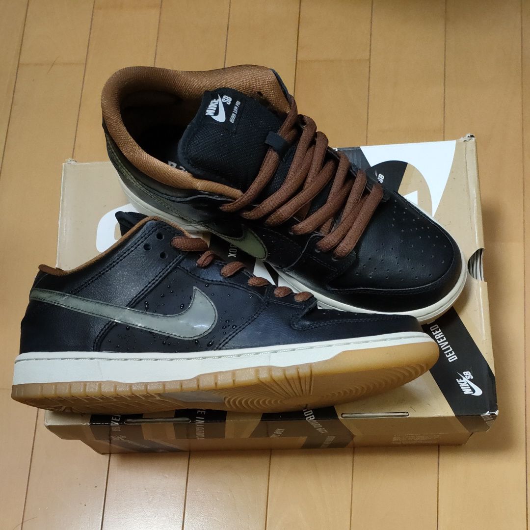 Nike SB Dunk Low "Black Rain"