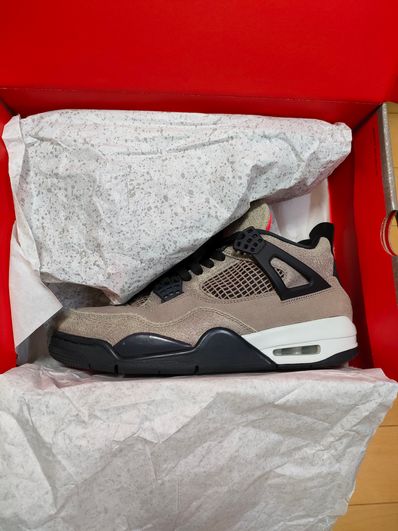 Nike Air Jordan 4 "Taupe Haze"