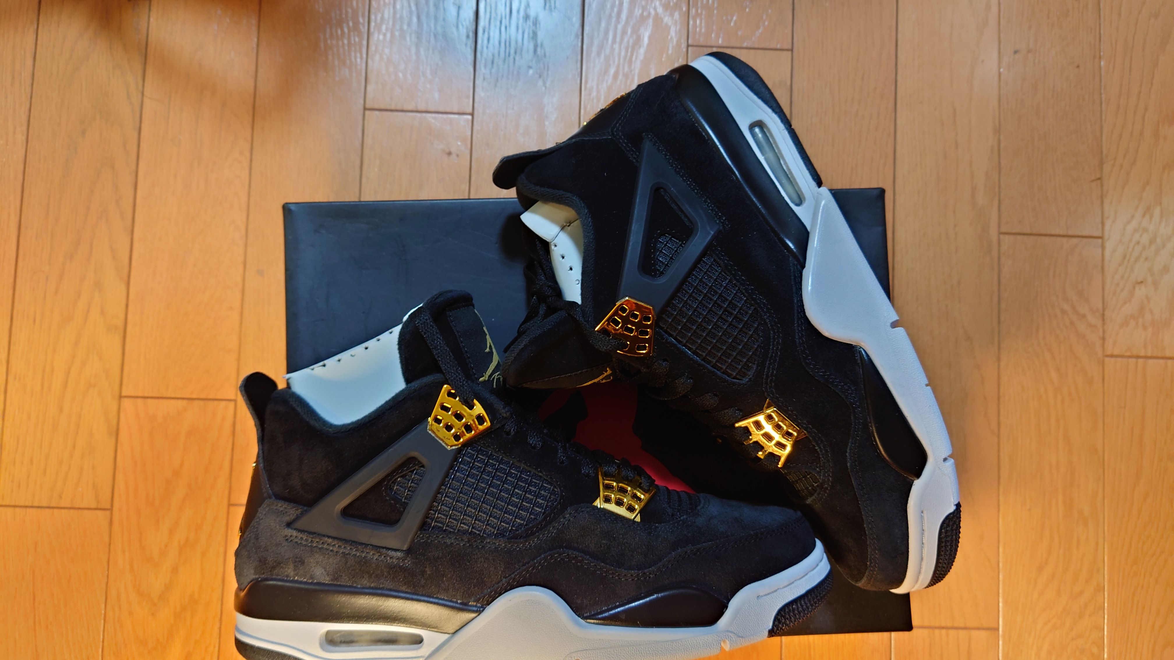NIKE AIR JORDAN 4 RETRO "ROYALTY"