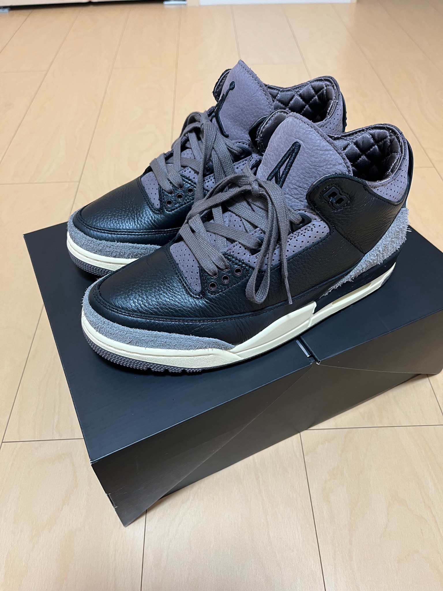 A Ma Maniere × Nike Women's Air Jordan 3 Retro OG SP "Black and Flat Pewter/WYWS"
